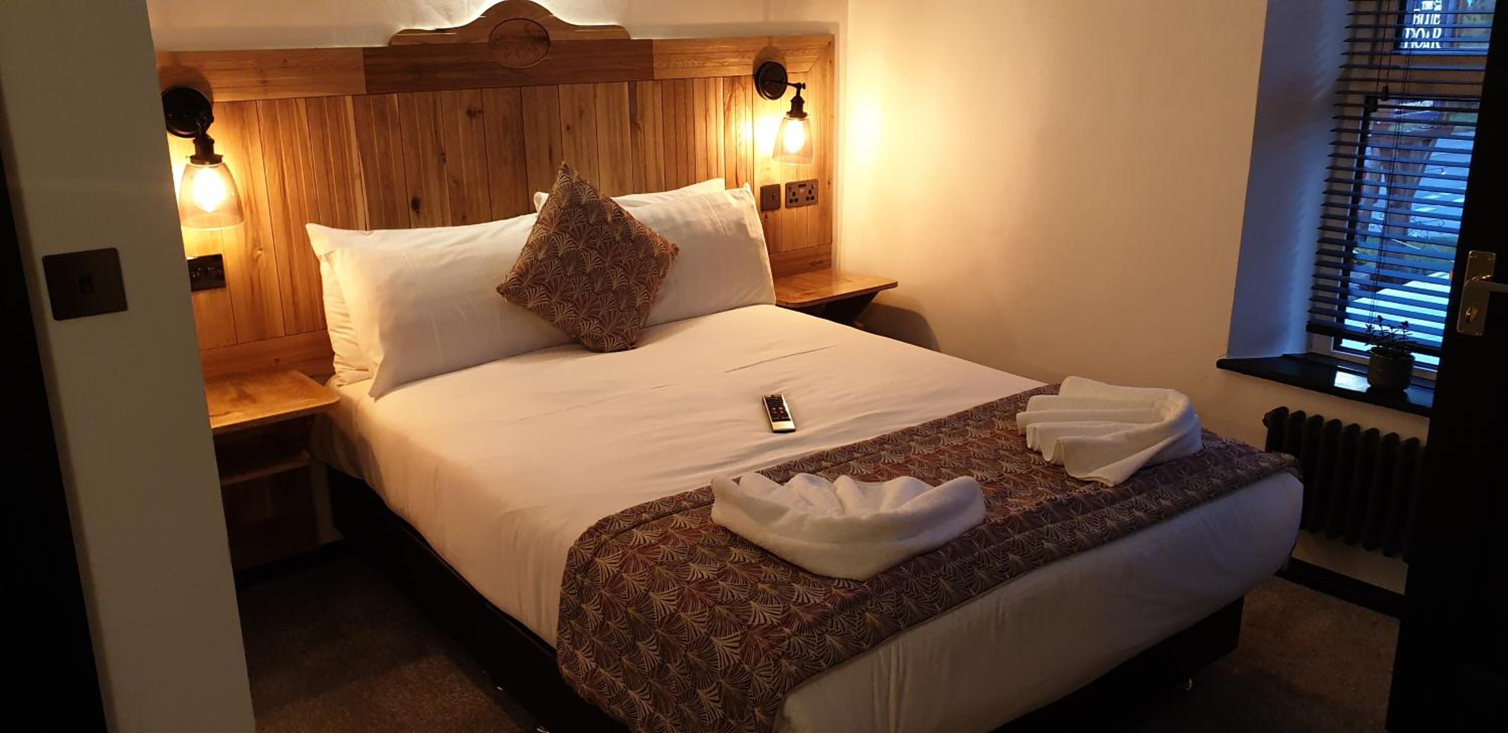 Superior King Room - Photo 3