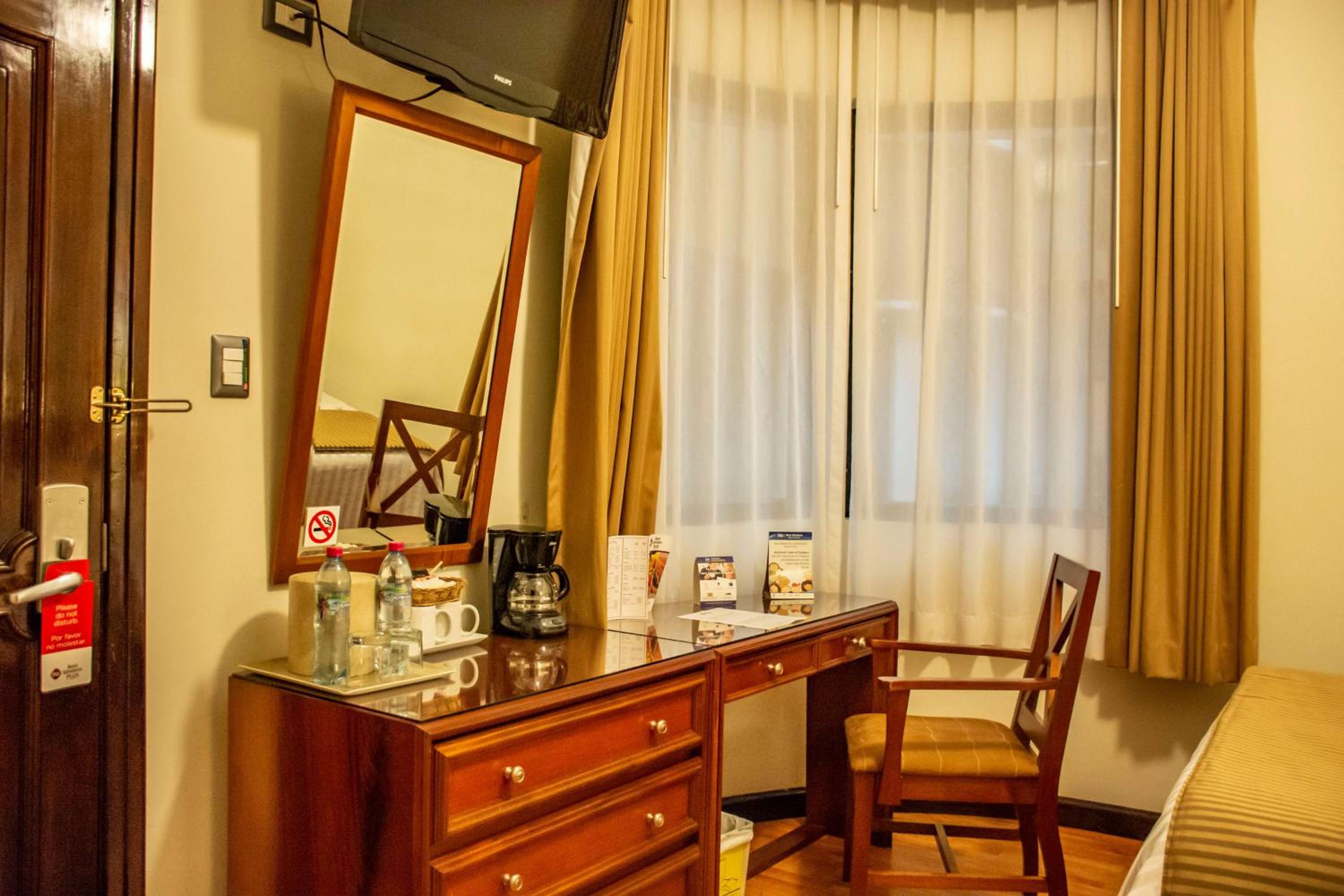 Room with Two Double and One Single Bed - Non-Smoking