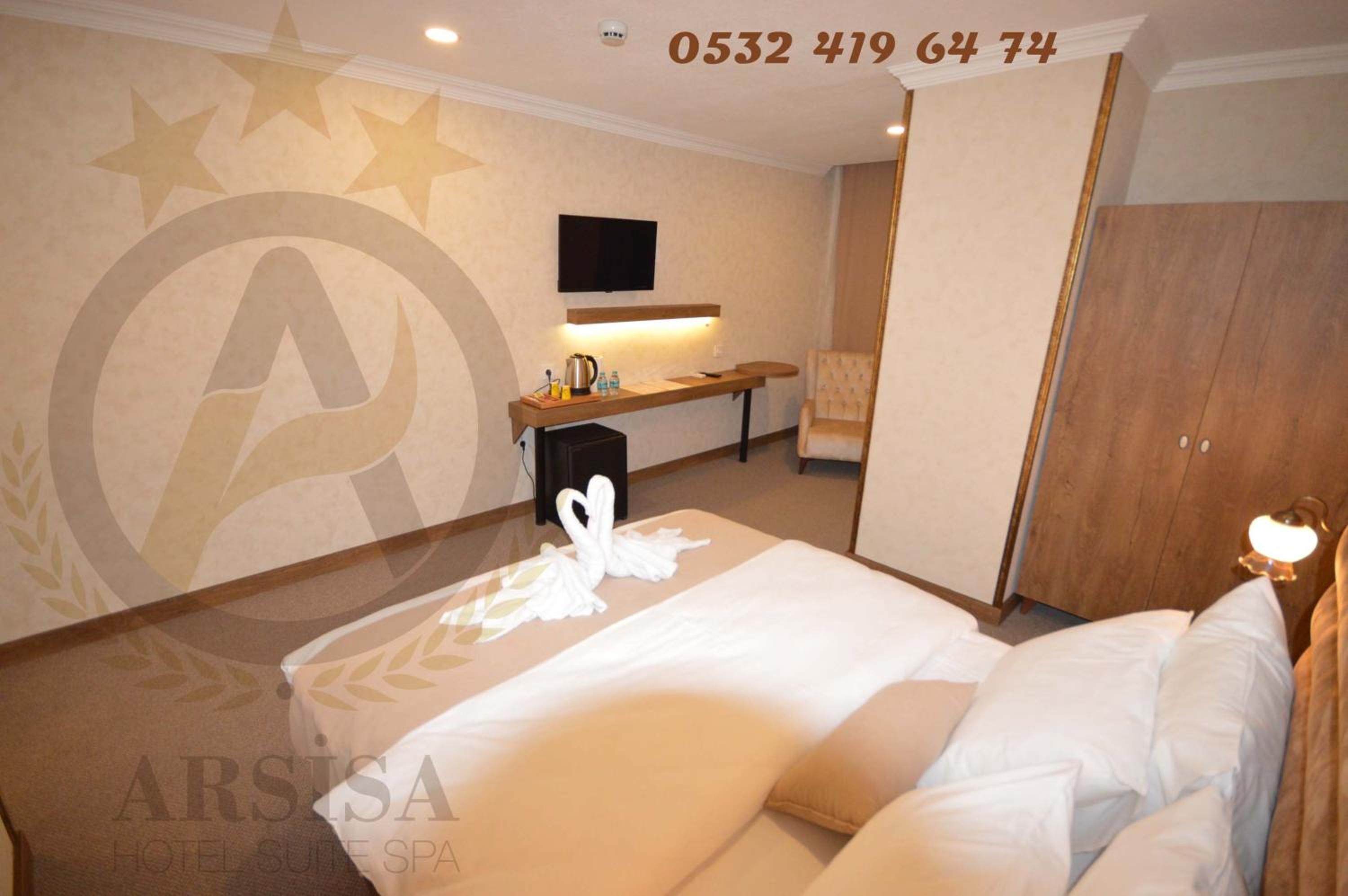 Standard Double Room - Photo 10
