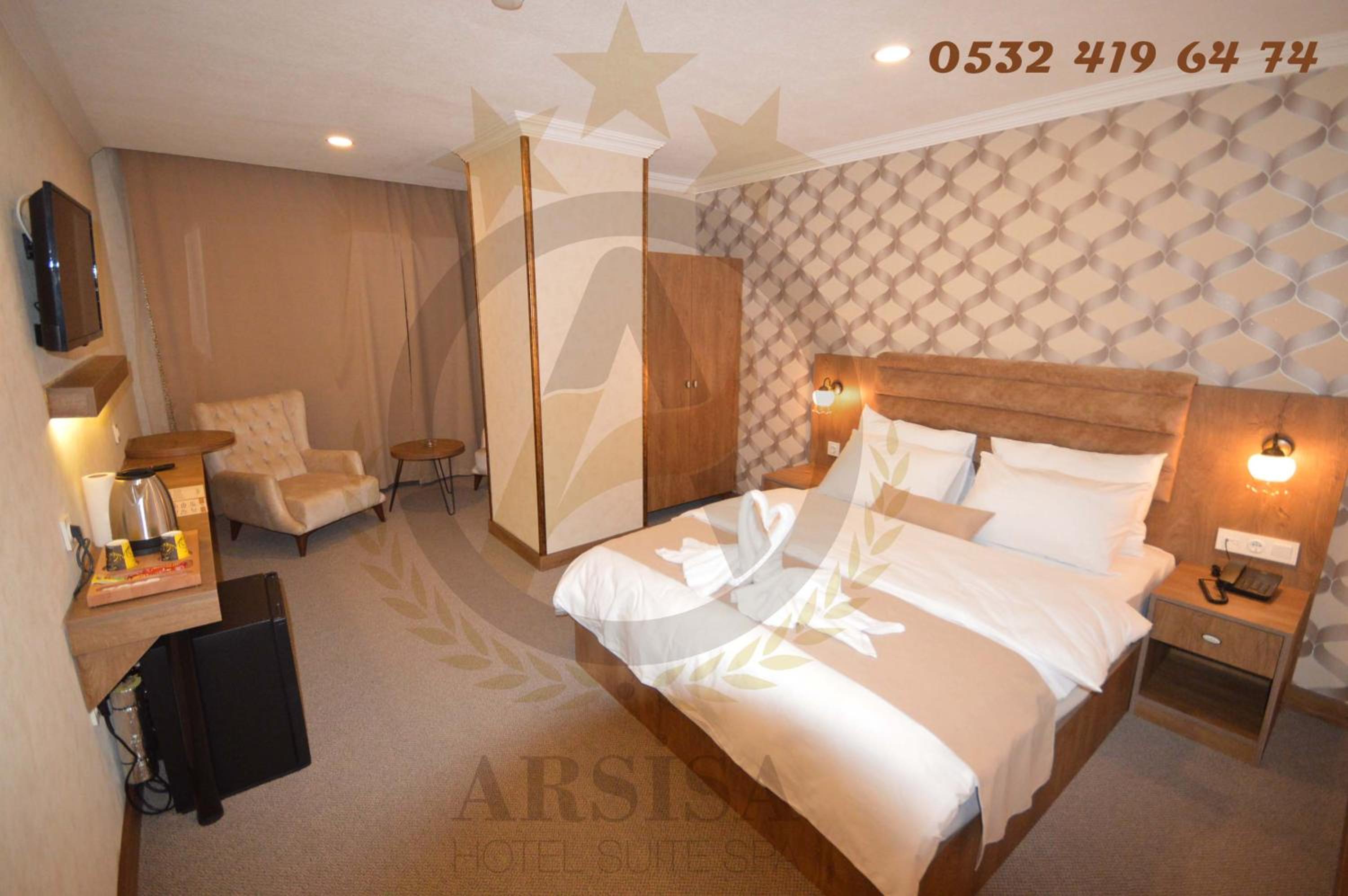 Standard Double Room - Photo 12