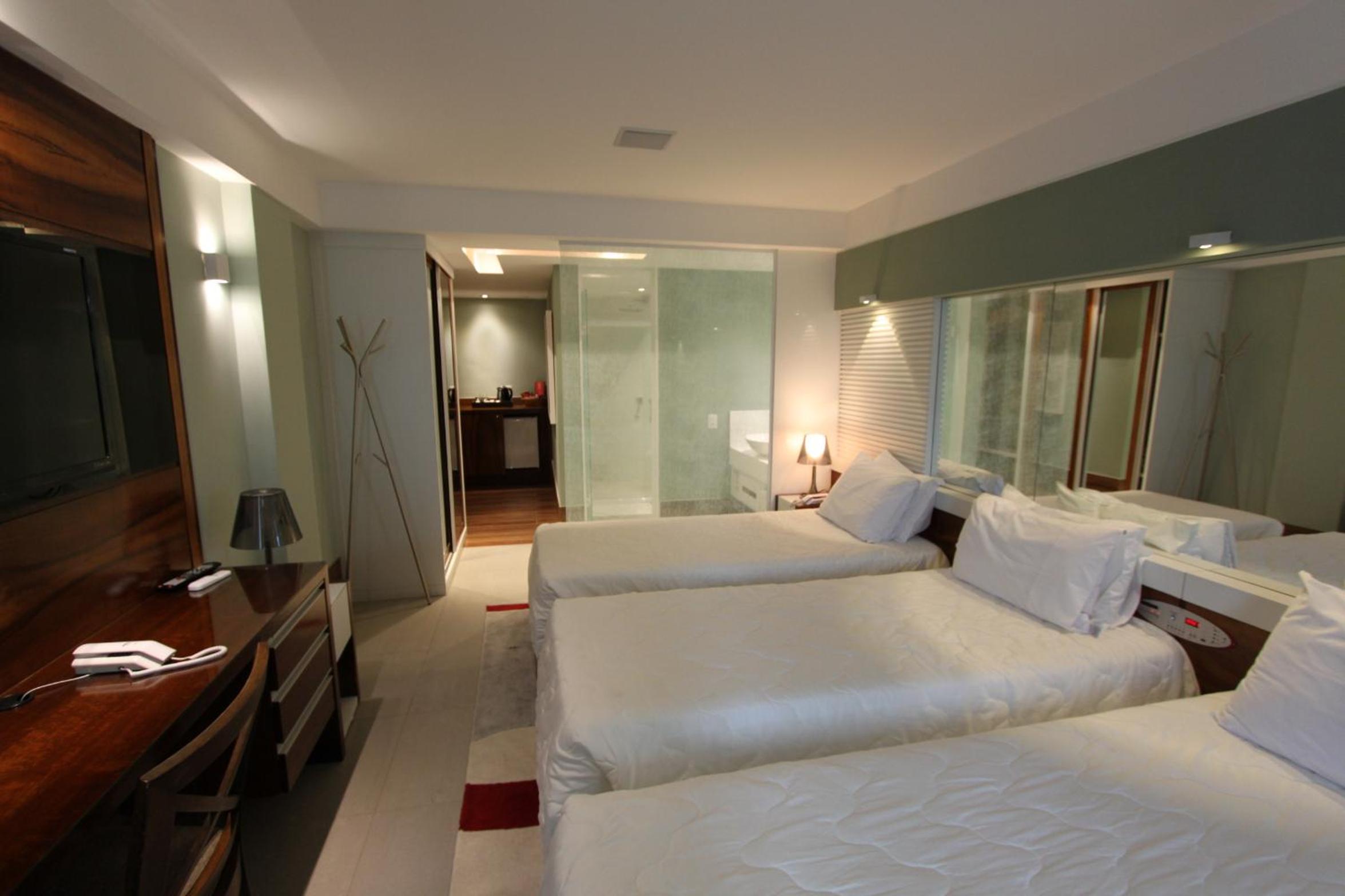 Superior Quadruple Room thumbnail 5