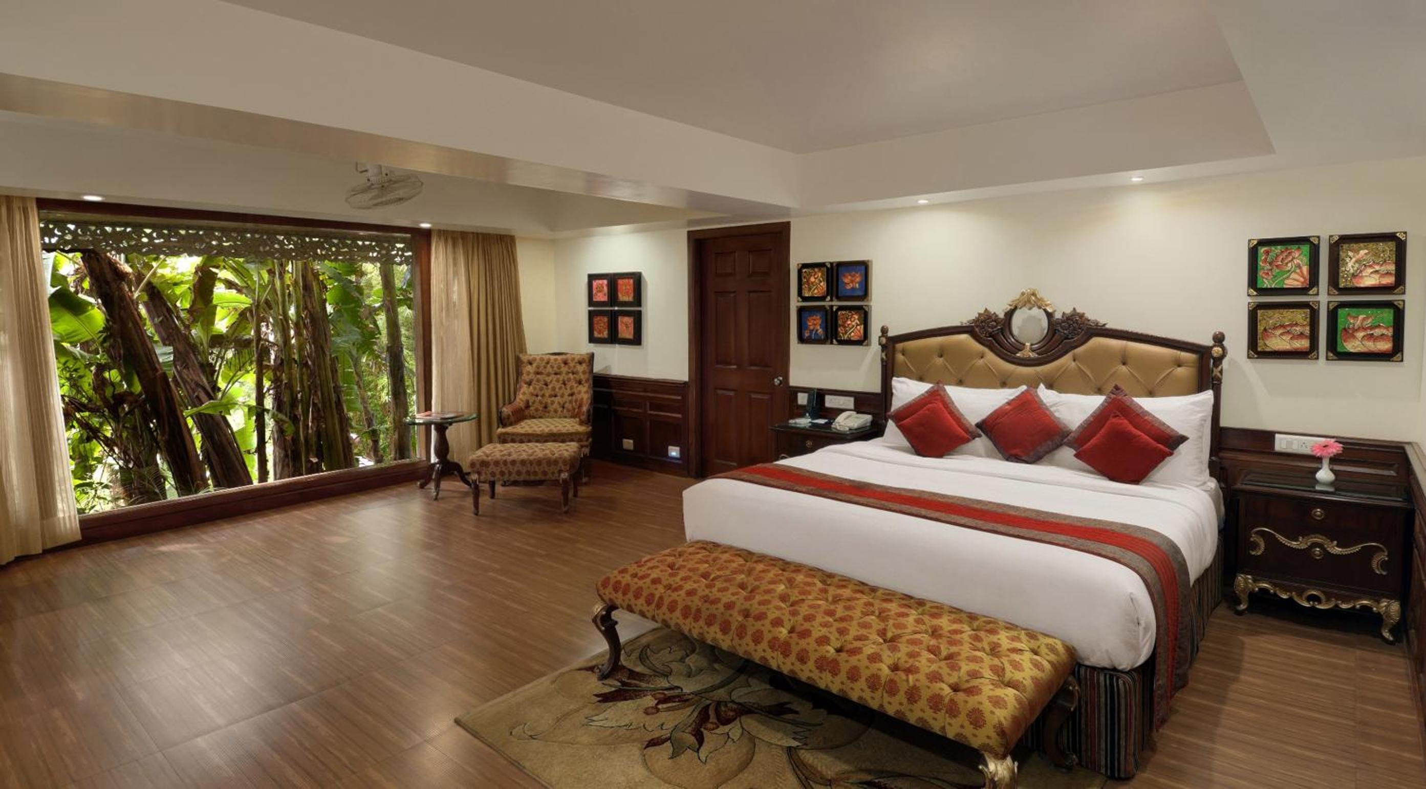 Regent Villa - 10% Discount on Foods & Soft Beverages* | 15% Discounts on Laundry Services* | INR 500 spa credit during your stay on selective Massage services. TnC Apply.* | Free Mini-bar - 2 cans of soft Beverages (Once on Arrival) - Photo 3