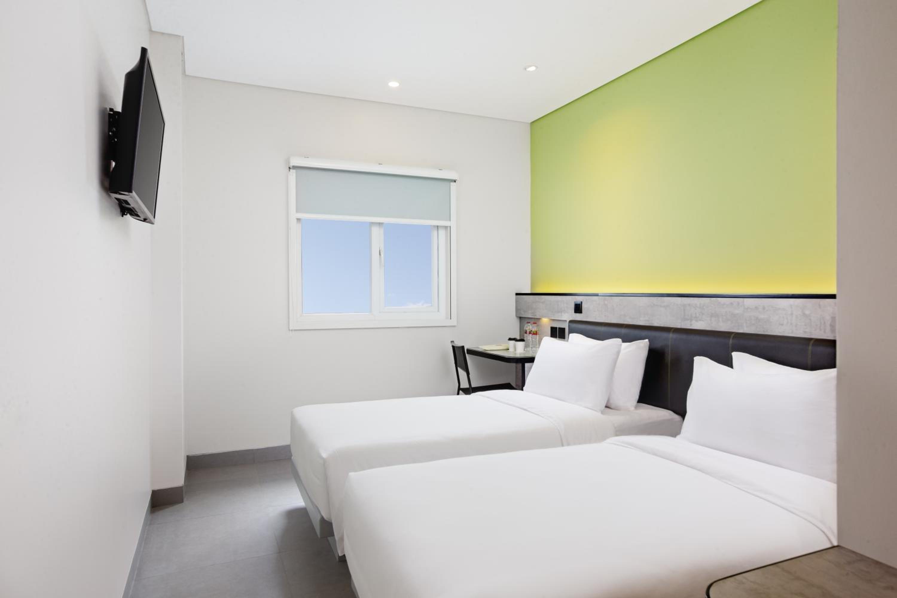 Smart Twin Room - Photo 1