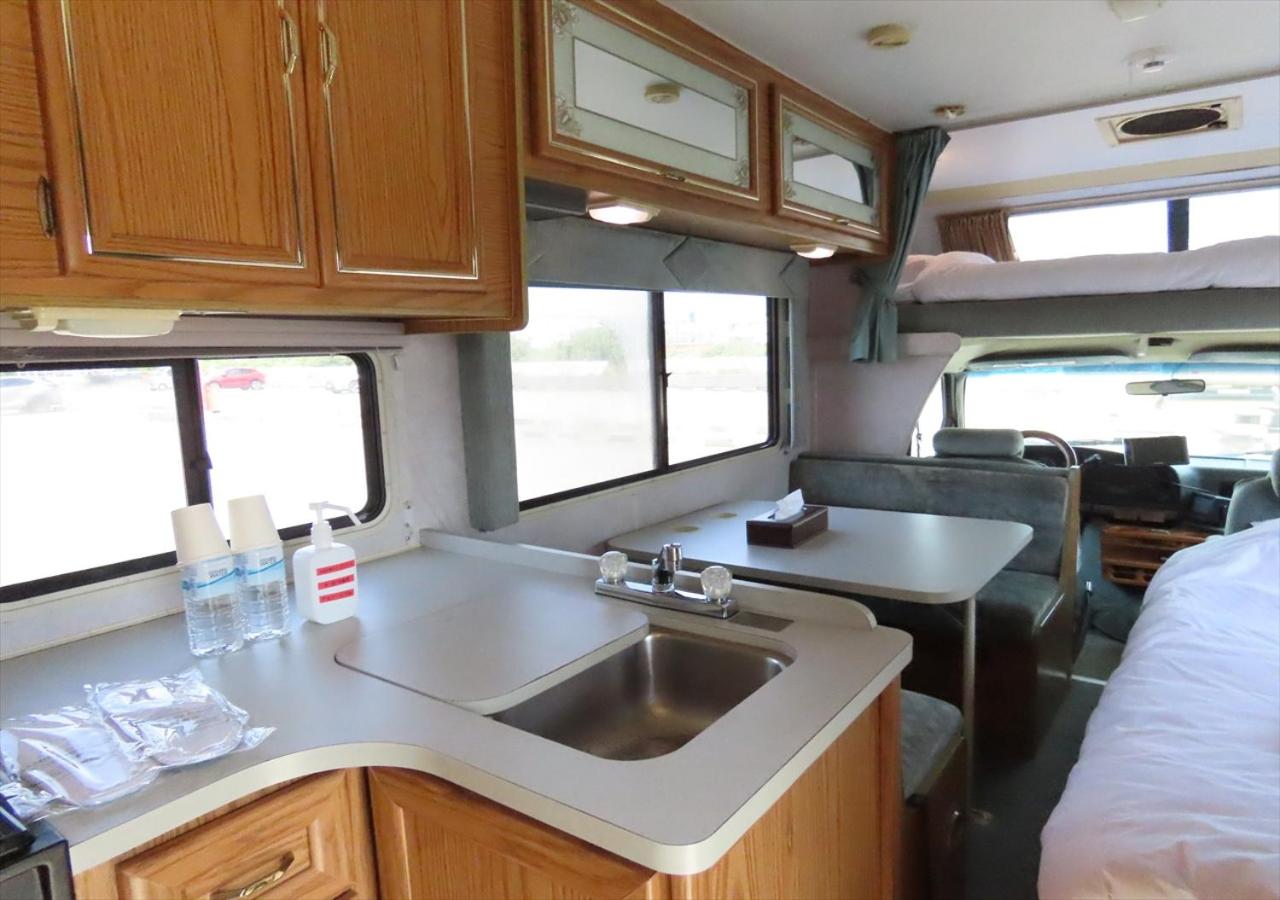 Camping Car with Twin Bed and One Extra Bed
