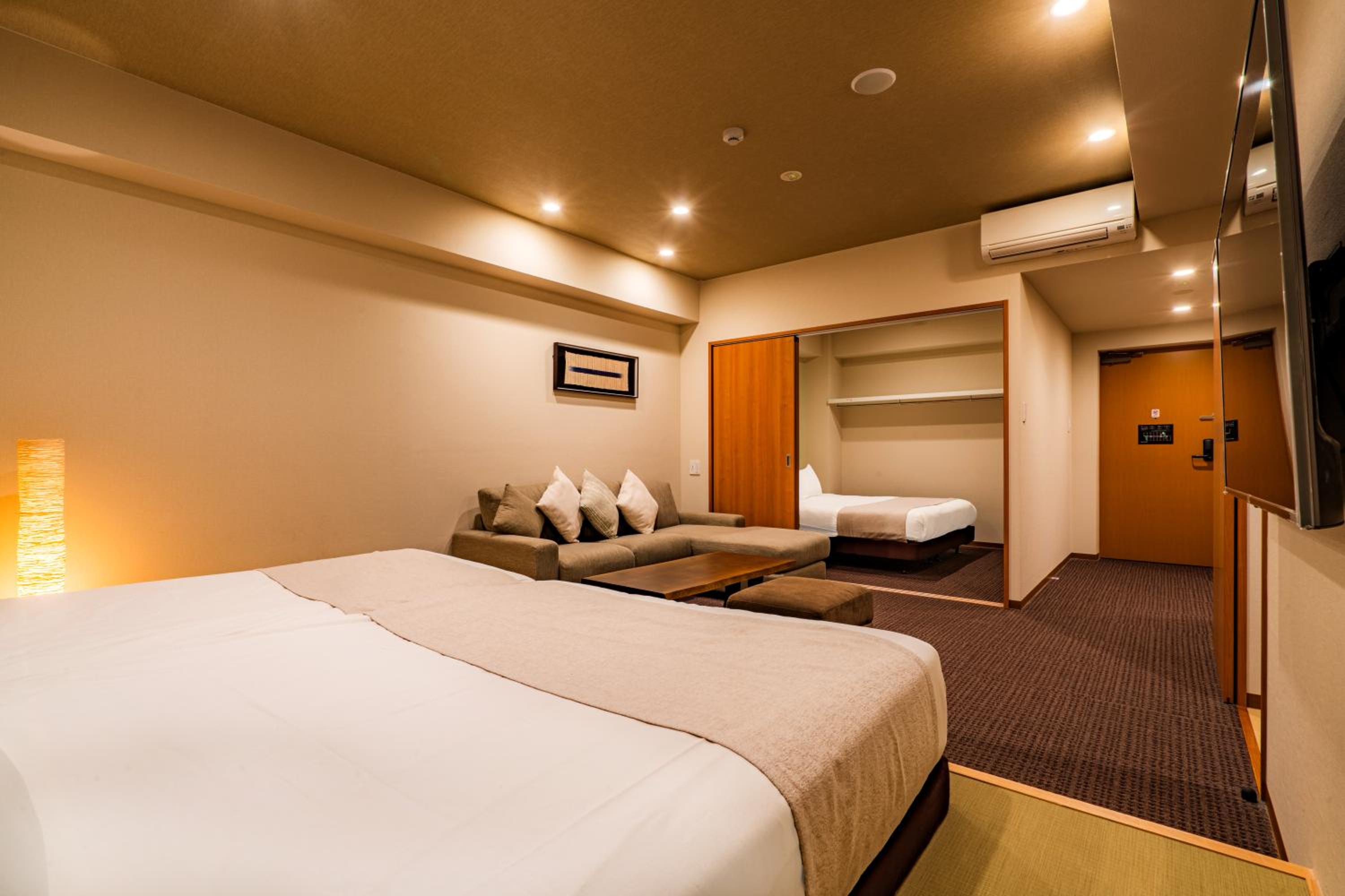 Deluxe Triple Room - Photo 6