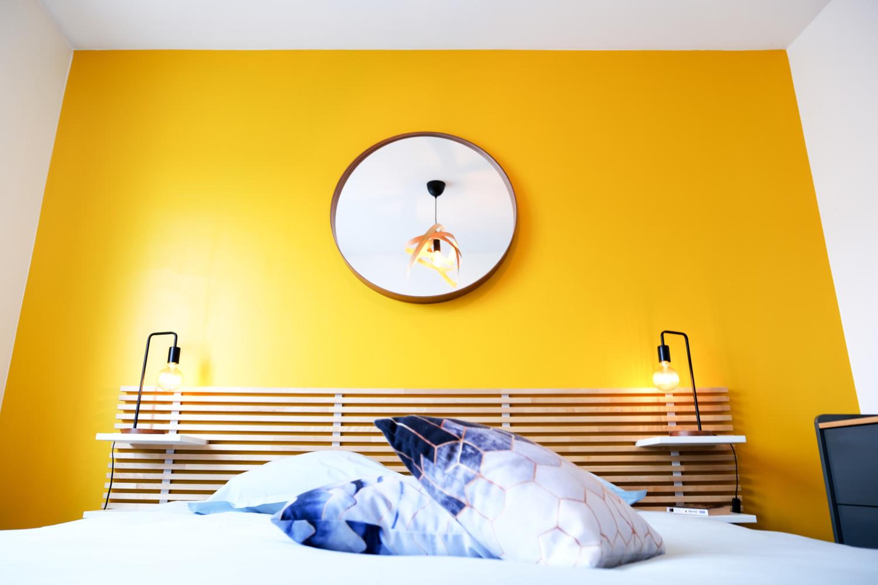 One-Bedroom Apartment - Photo 16