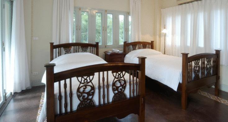 Deluxe Double Room with Balcony - Photo 25