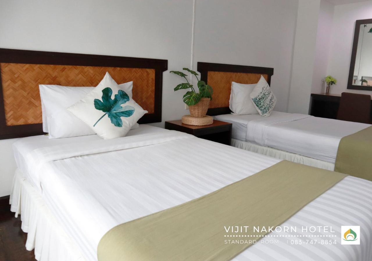 Standard Twin Room - Photo 11