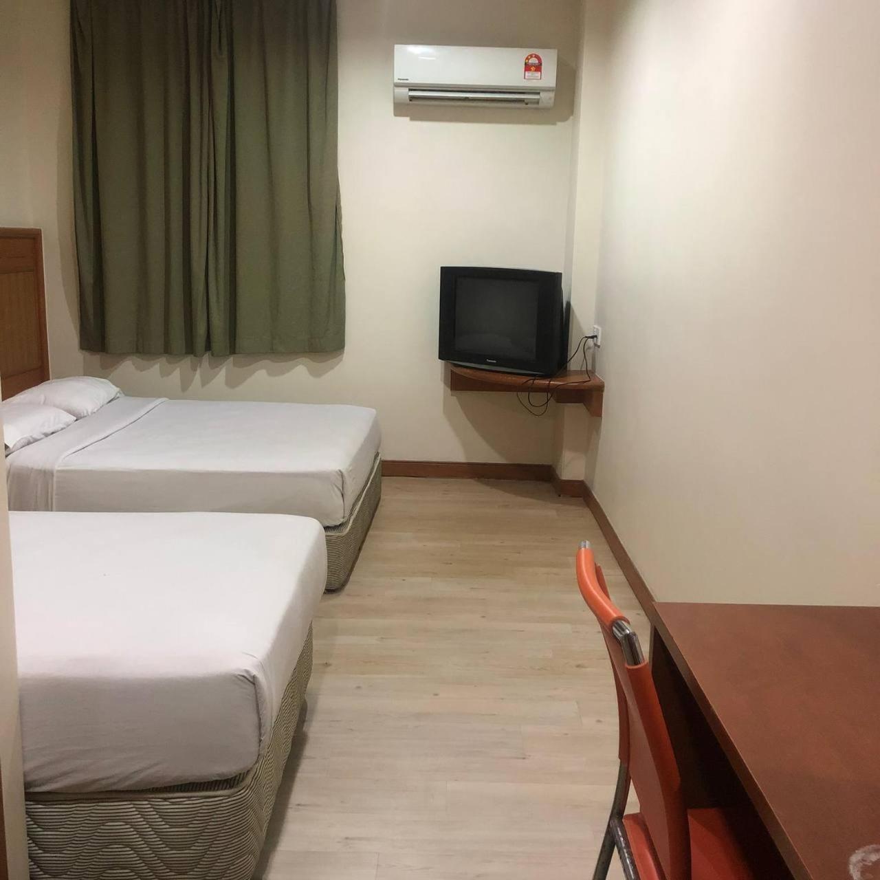 Deluxe Triple Room photo 2