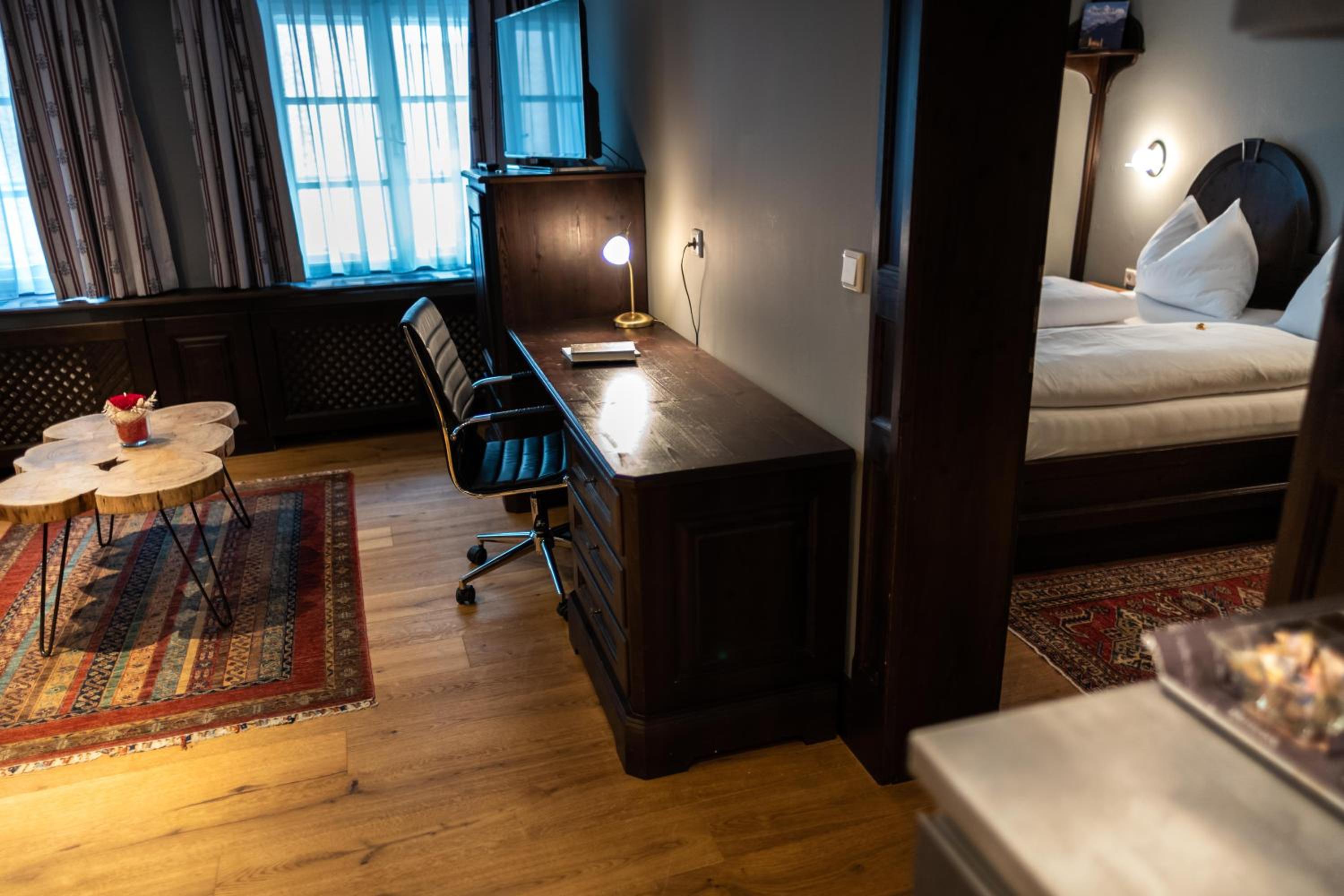 Luxury Apartment - Photo 1