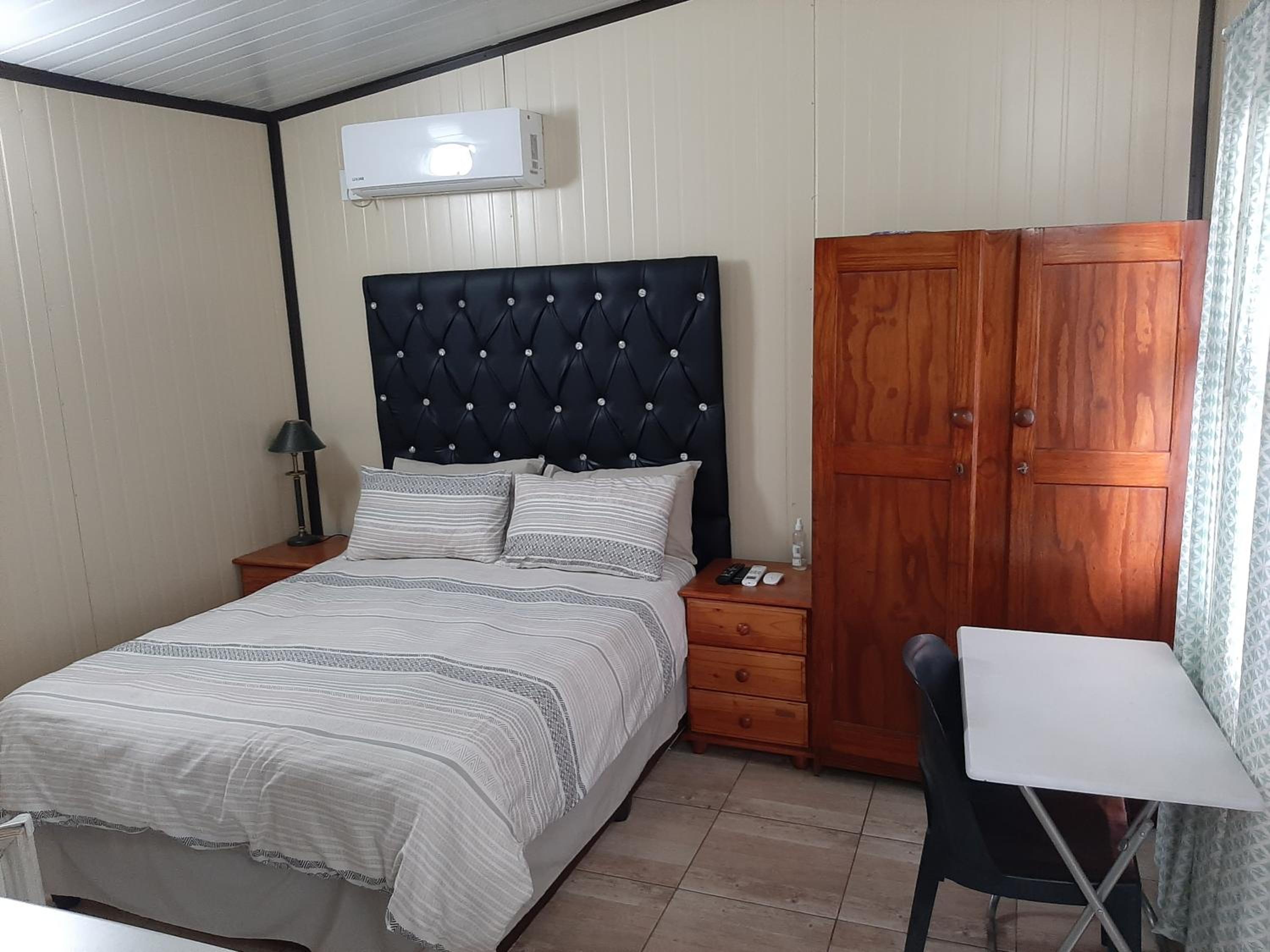 Basic Double Room - Photo 1