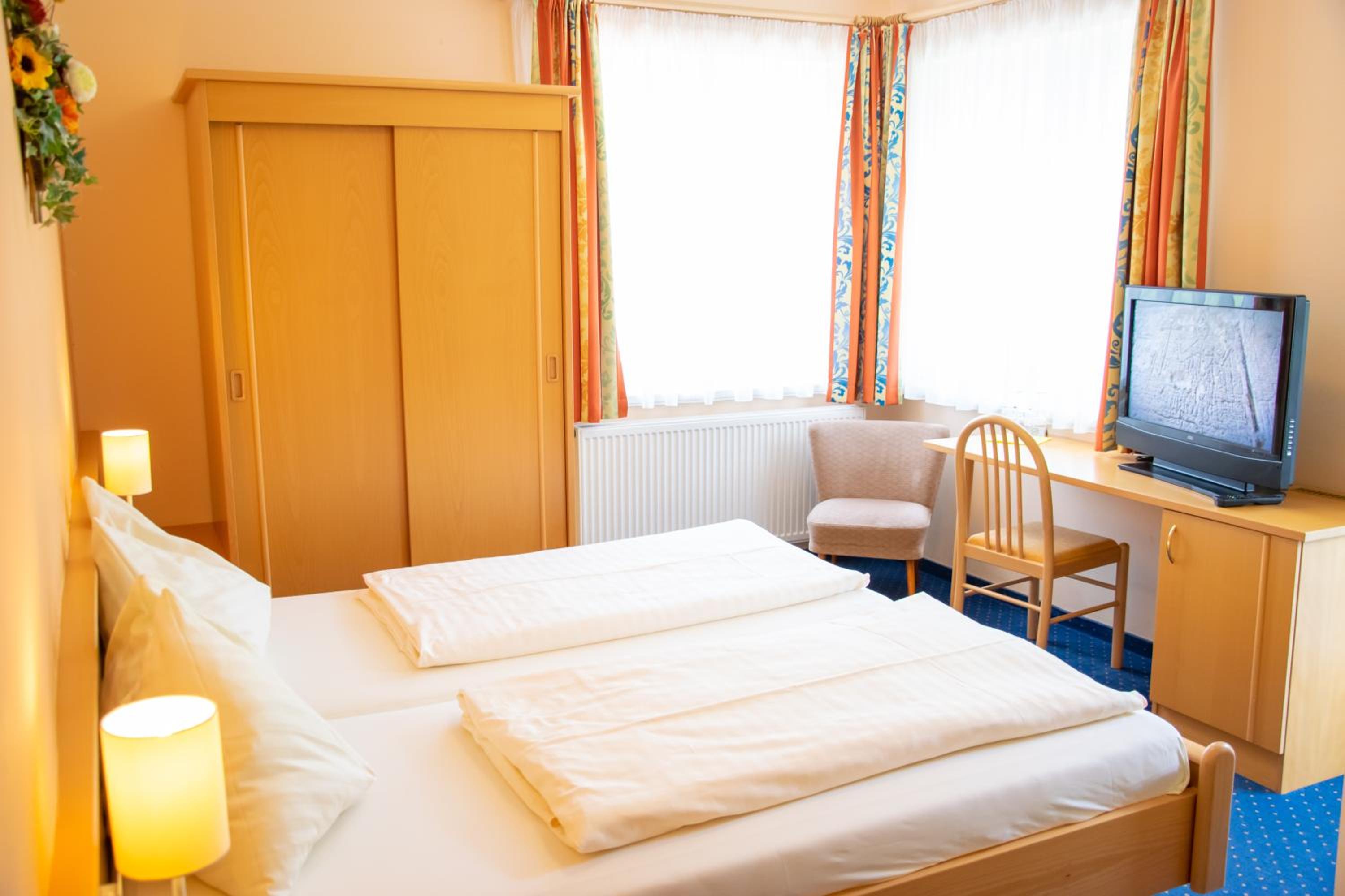 Triple Room with Balcony photo 3
