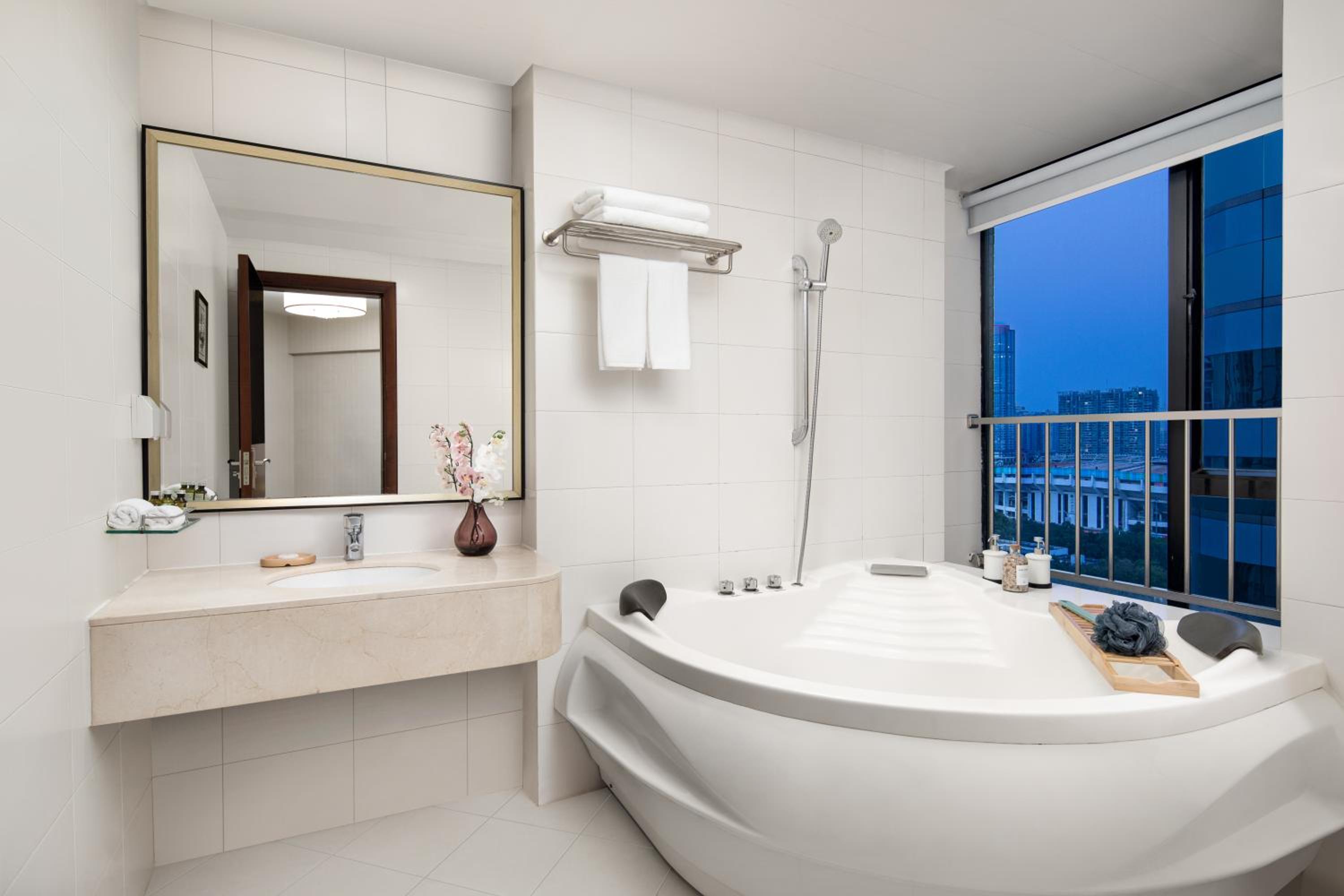 One-Bedroom Apartment include one breakfast - Photo 2