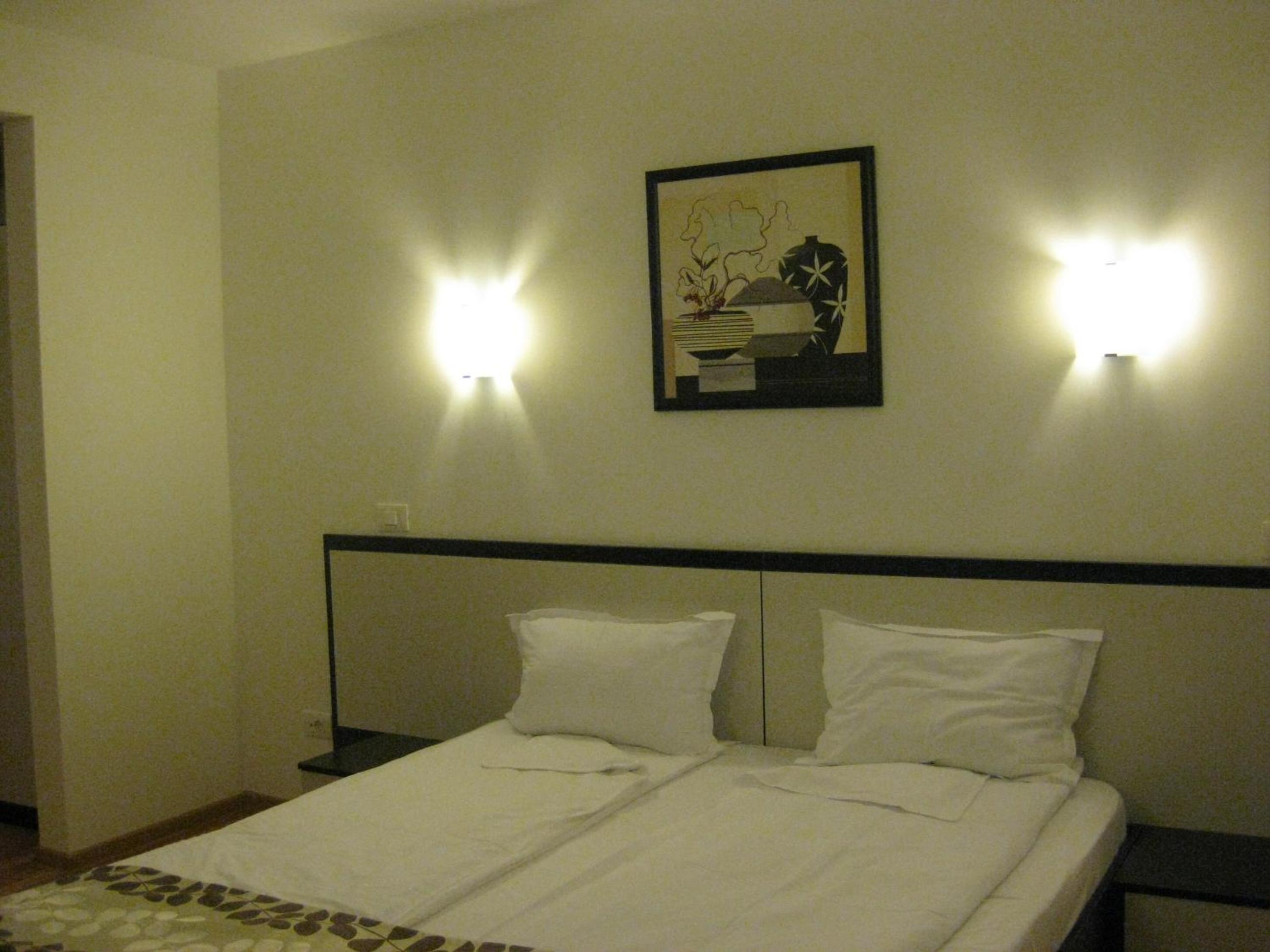 Twin Room - Photo 4