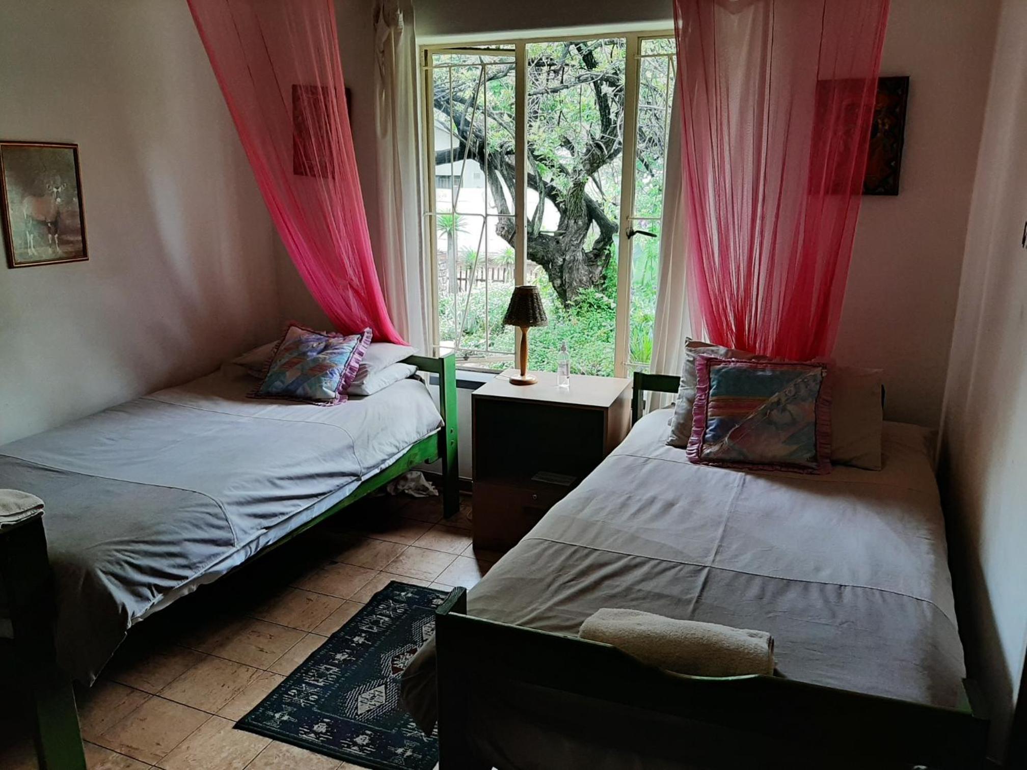 Standard Twin Room photo 1