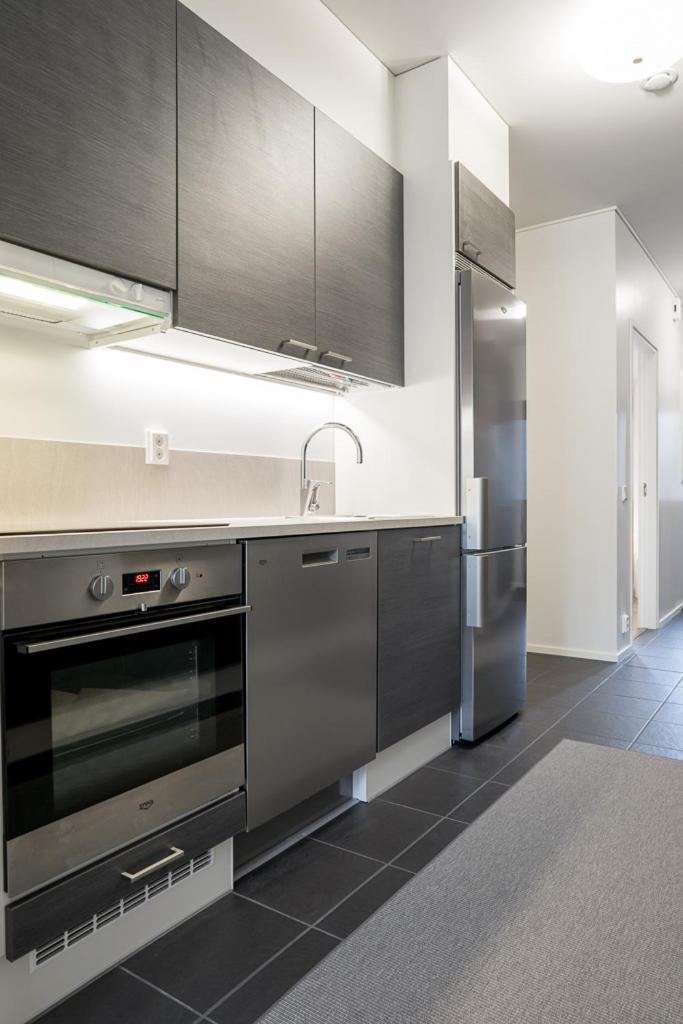 One-Bedroom Apartment - Photo 2