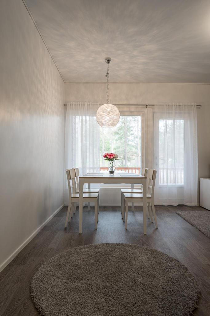 One-Bedroom Apartment - Photo 10