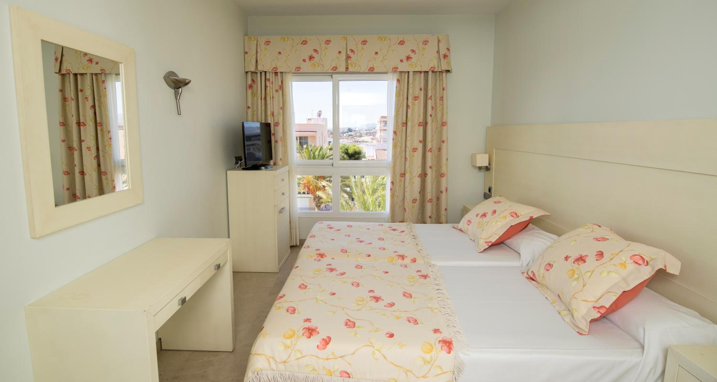 Double Room - Photo 4