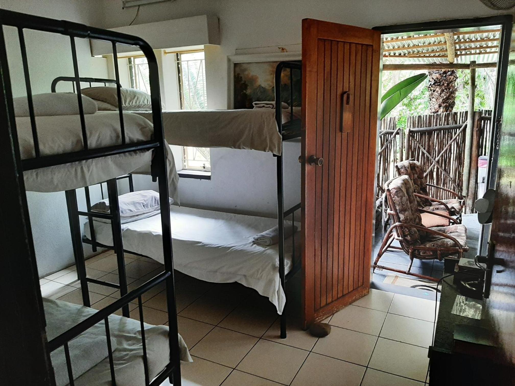 4-Bed Mixed Dormitory Room photo 1