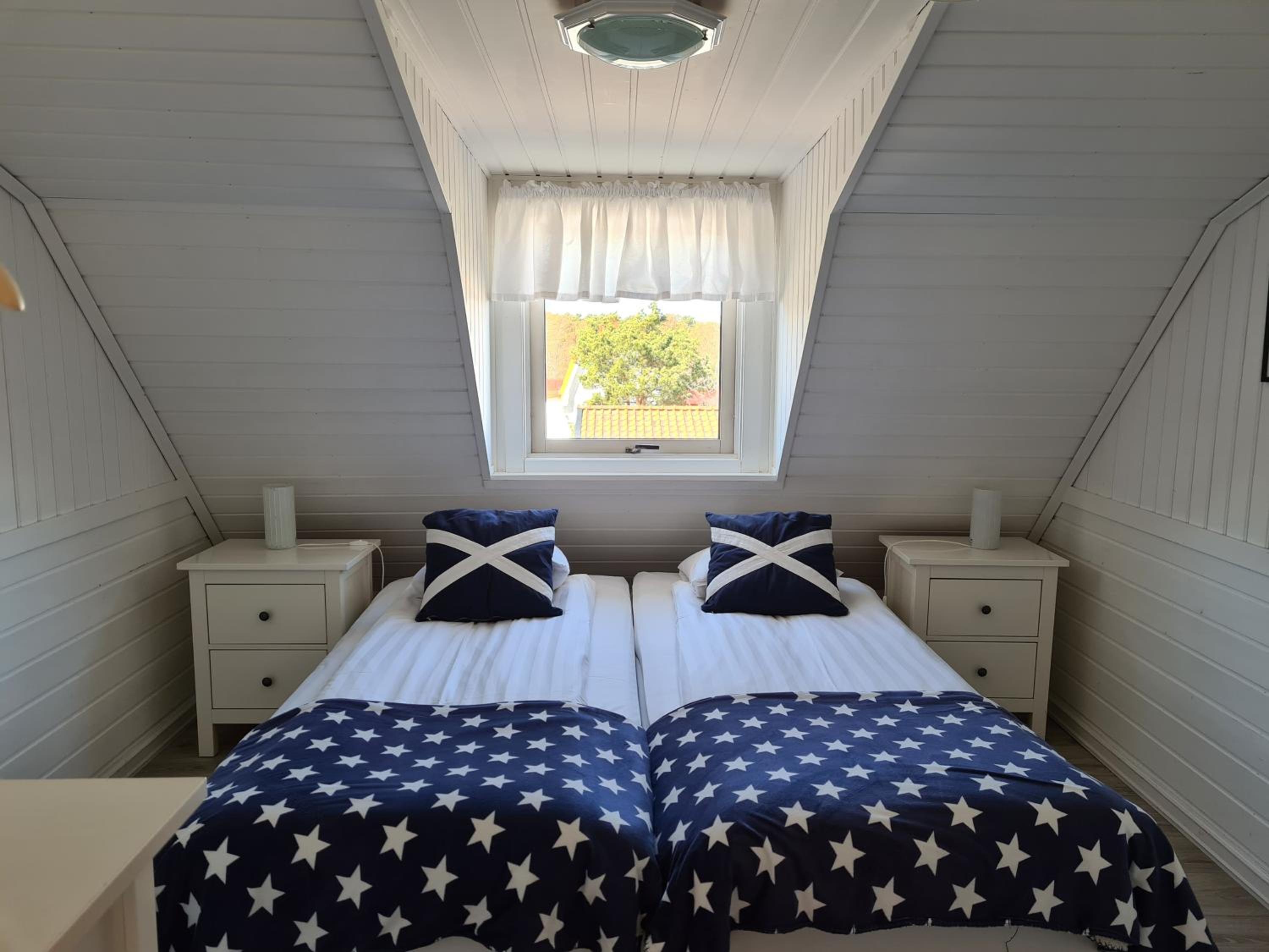 Standard Double Room with Shared Bathroom photo 2