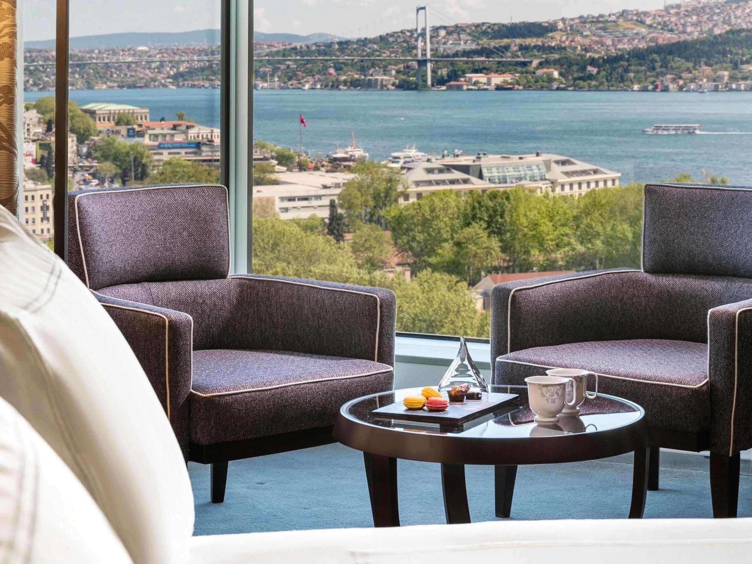 Swiss Executive Twin Room with Bosphorus View