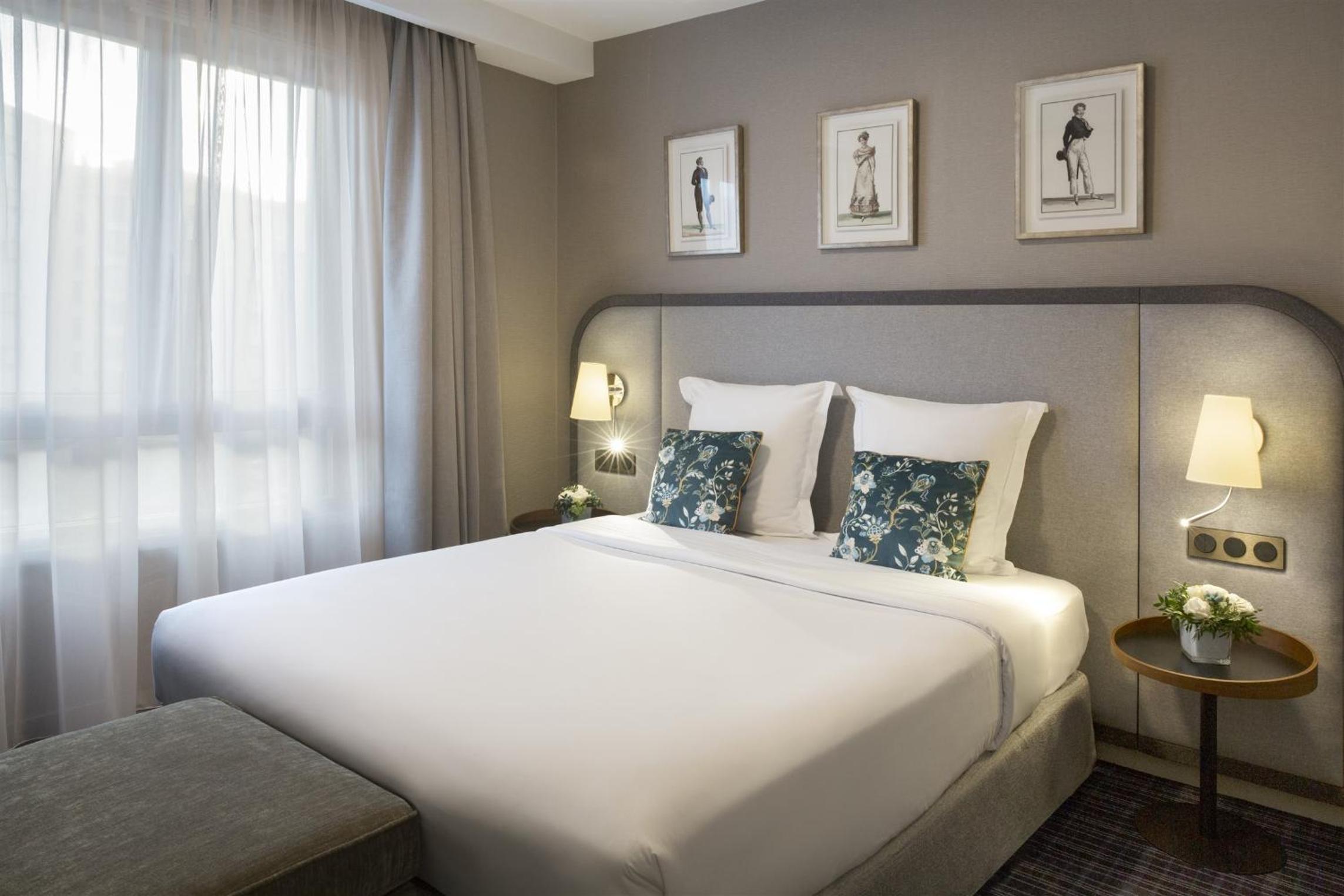 Premium Suite - Photo 1