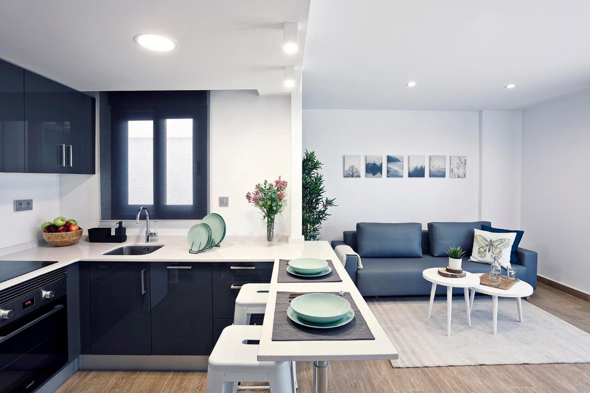 One-Bedroom Apartment - Photo 3