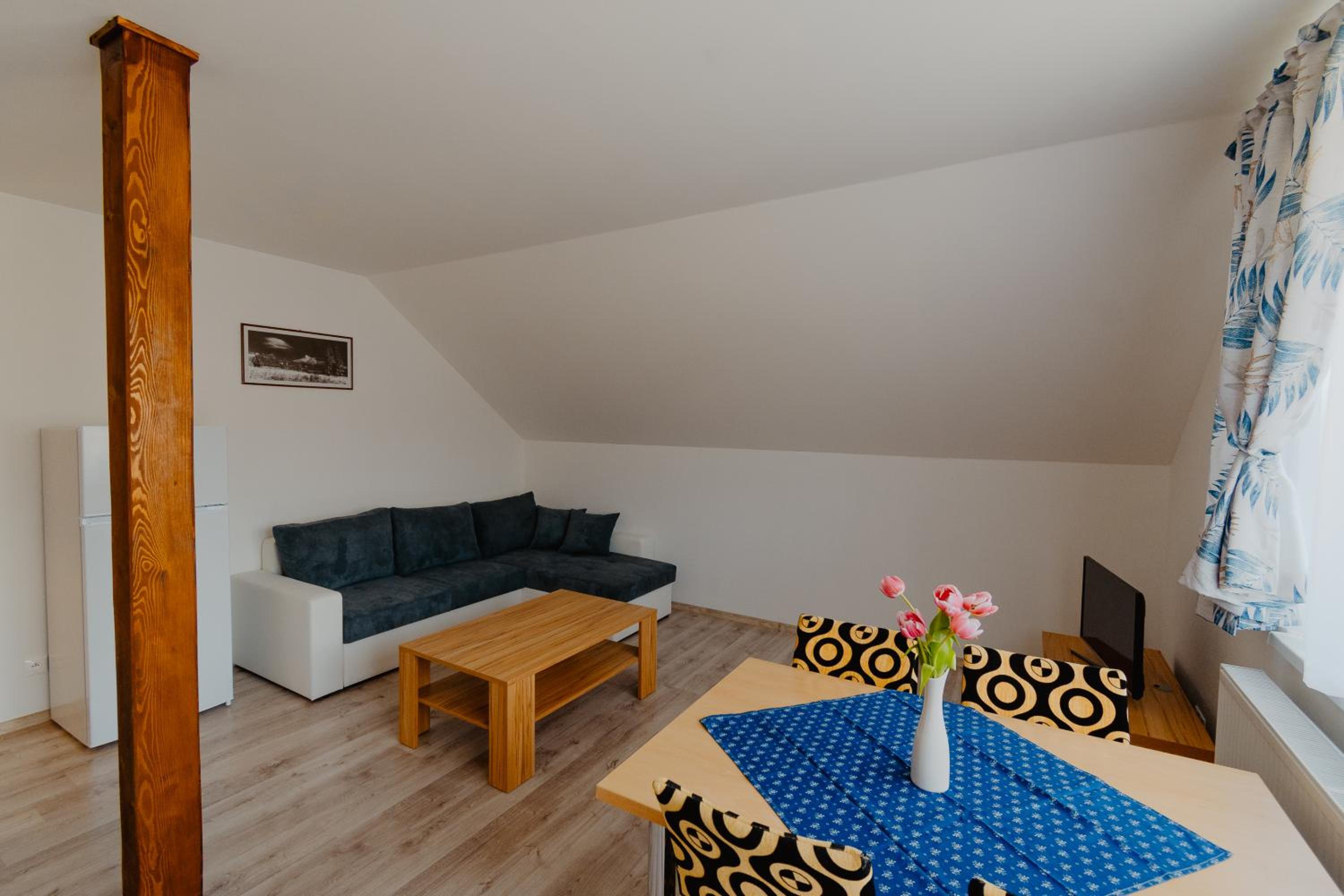 Two-Bedroom Apartment - Photo 6