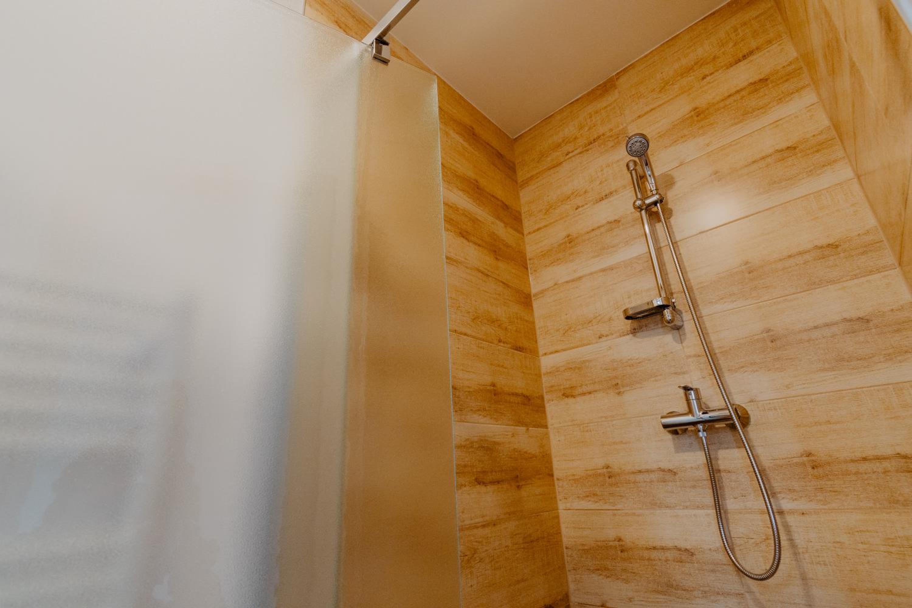 Two-Bedroom Apartment - Photo 8