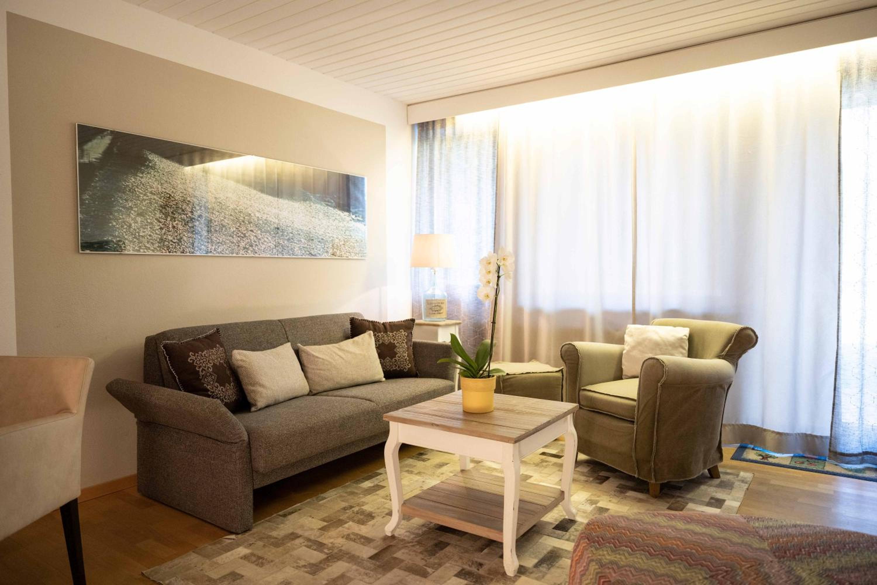 Superior Suite - Photo 21