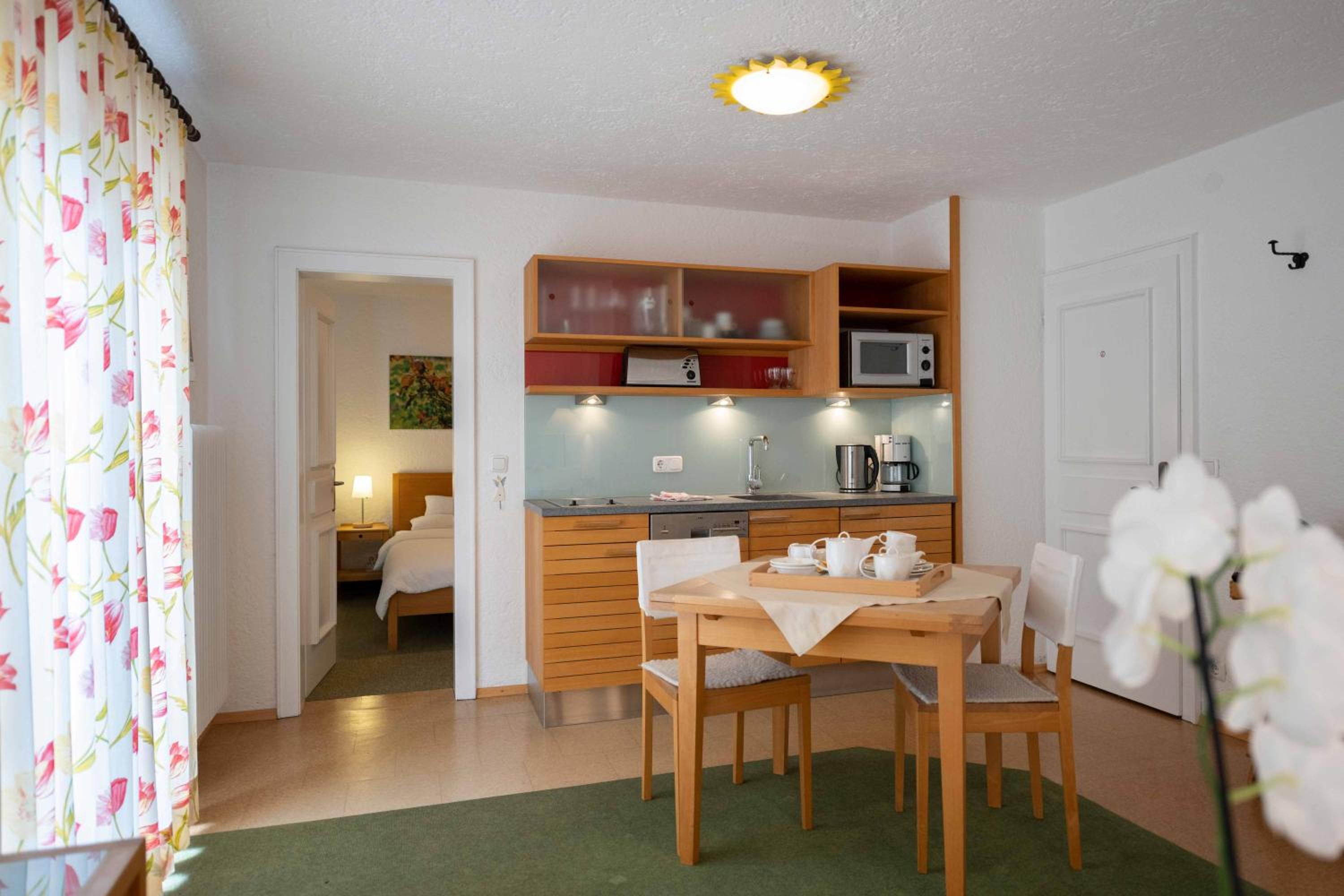 Suite with Mountain View - Photo 5