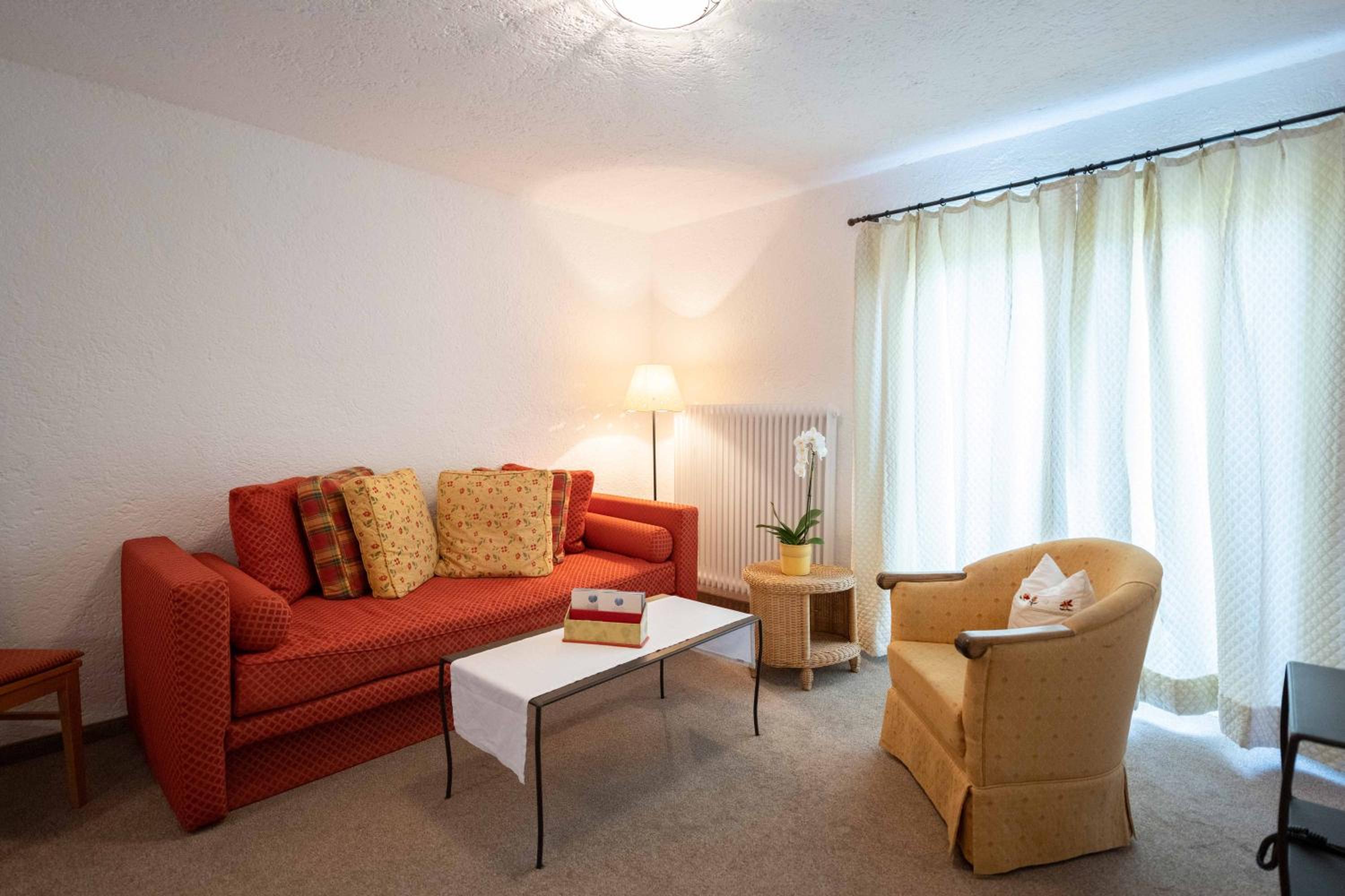 Suite with Lake View - Photo 1