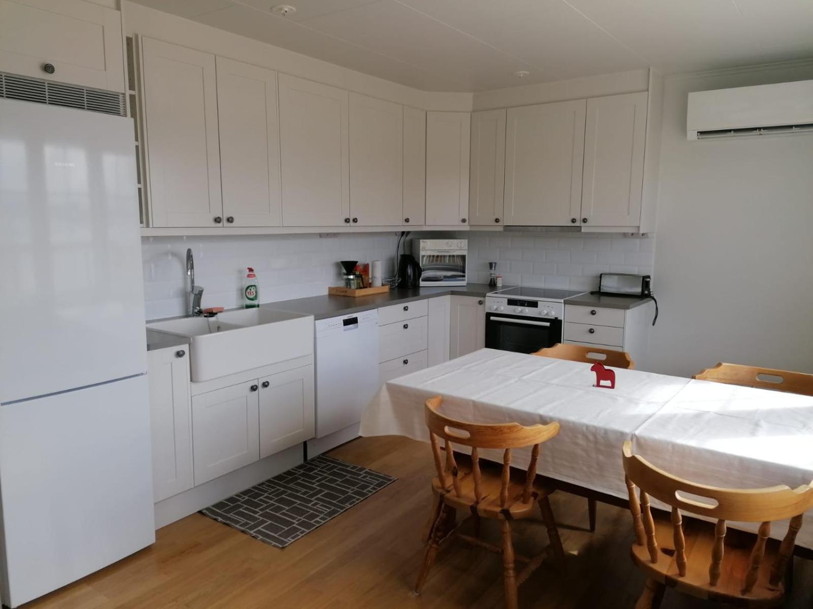 One-Bedroom House photo 2