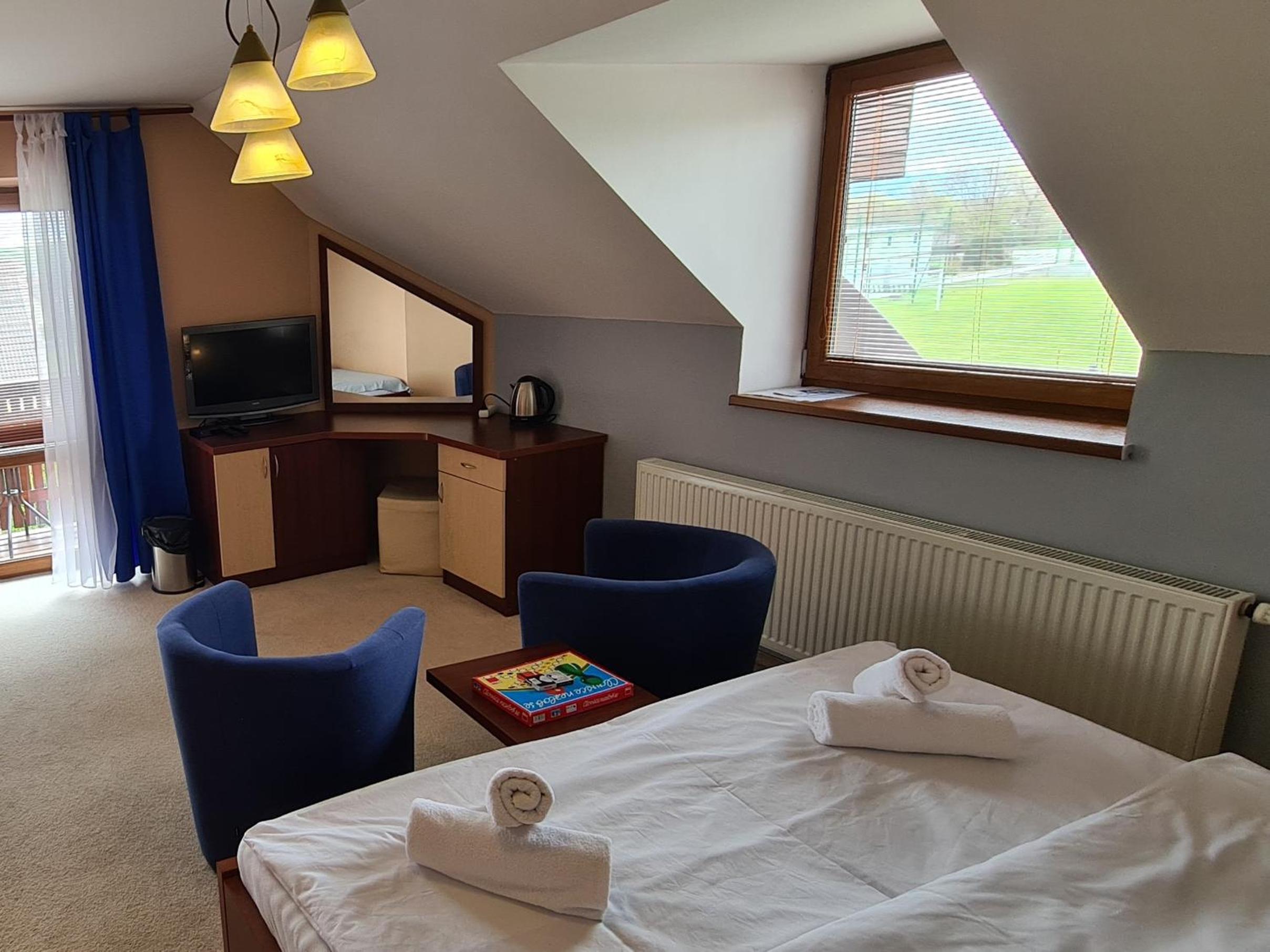 Triple Room with Balcony - Photo 3