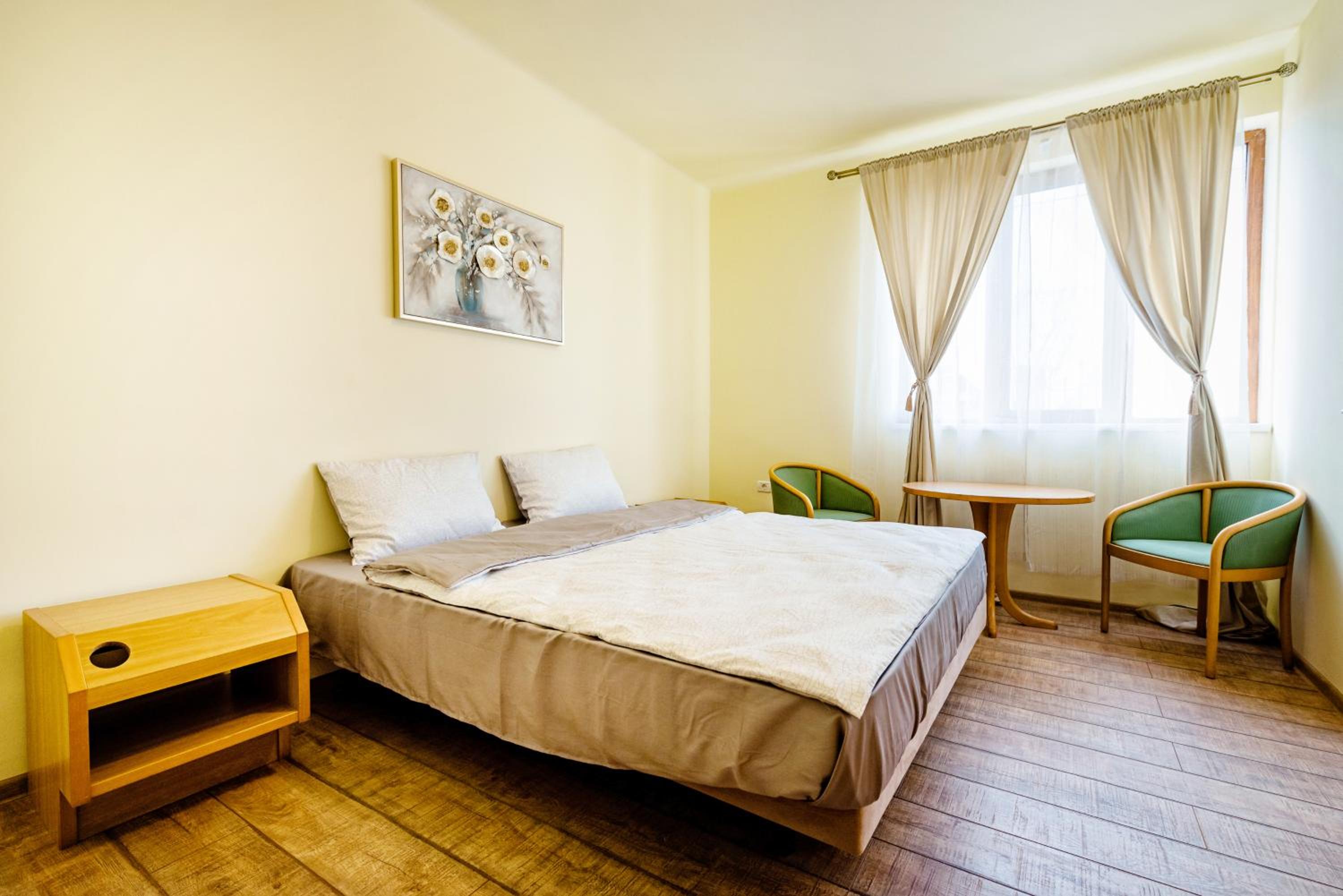Villa - Photo 1