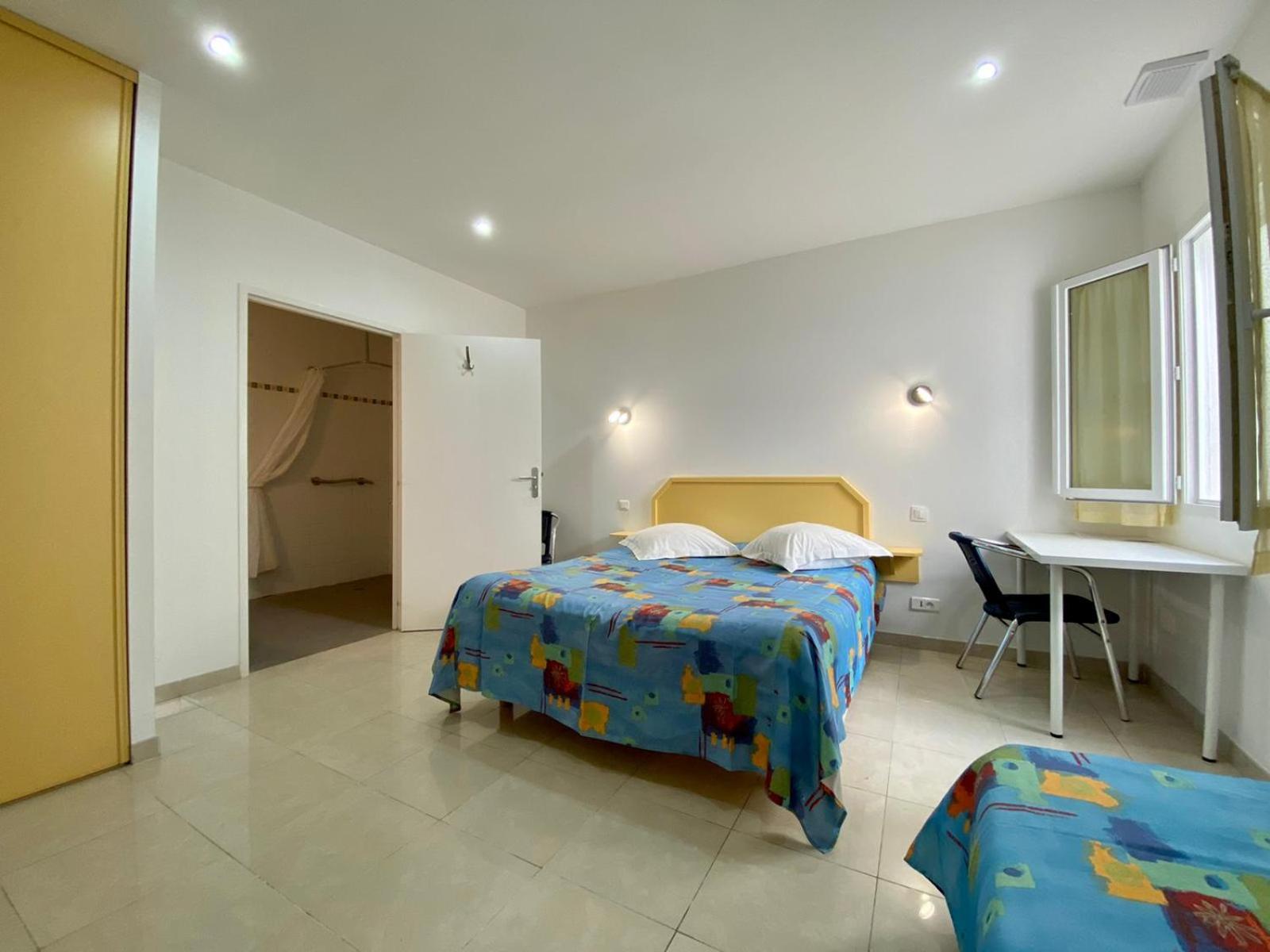 Triple Room - Disability Access - Photo 3