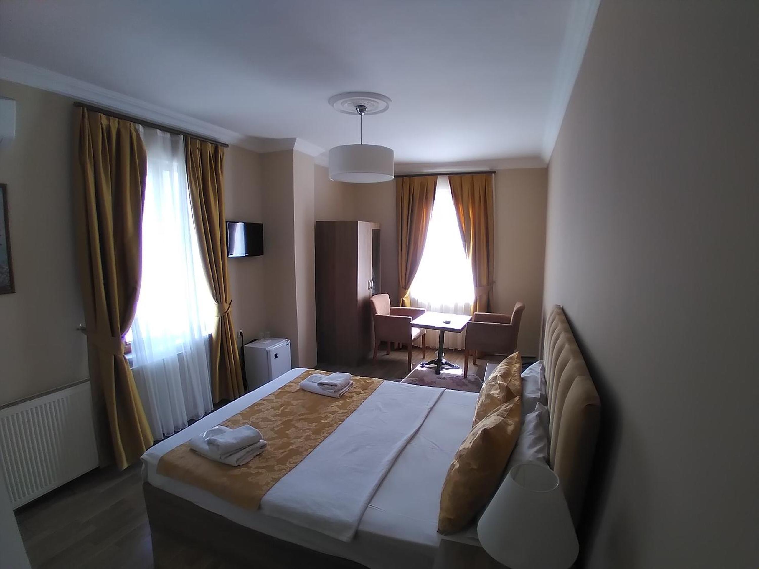 Deluxe Double Room photo 3