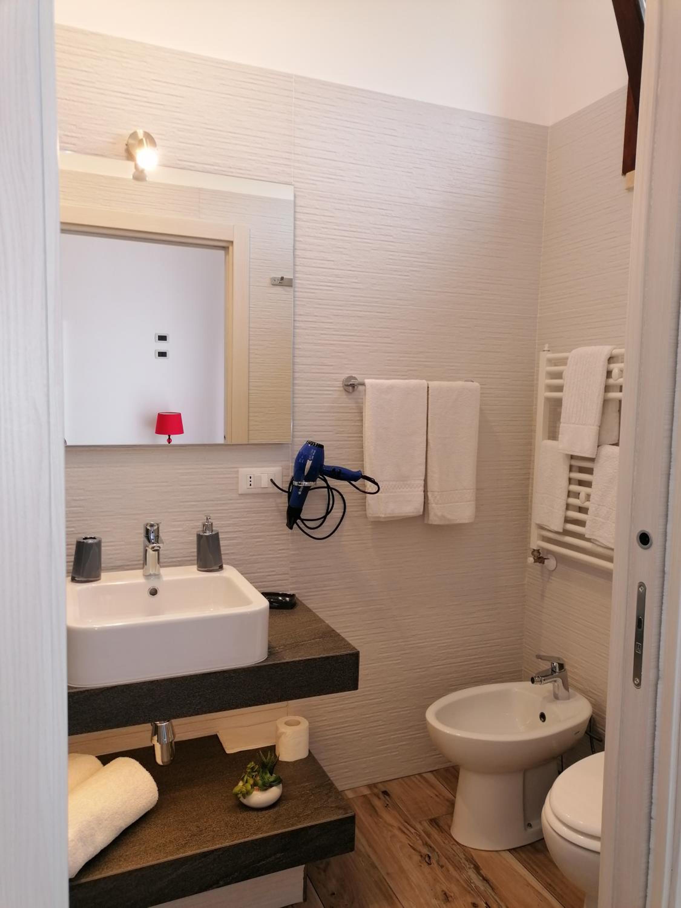 Deluxe Double Room with Sea View photo 3