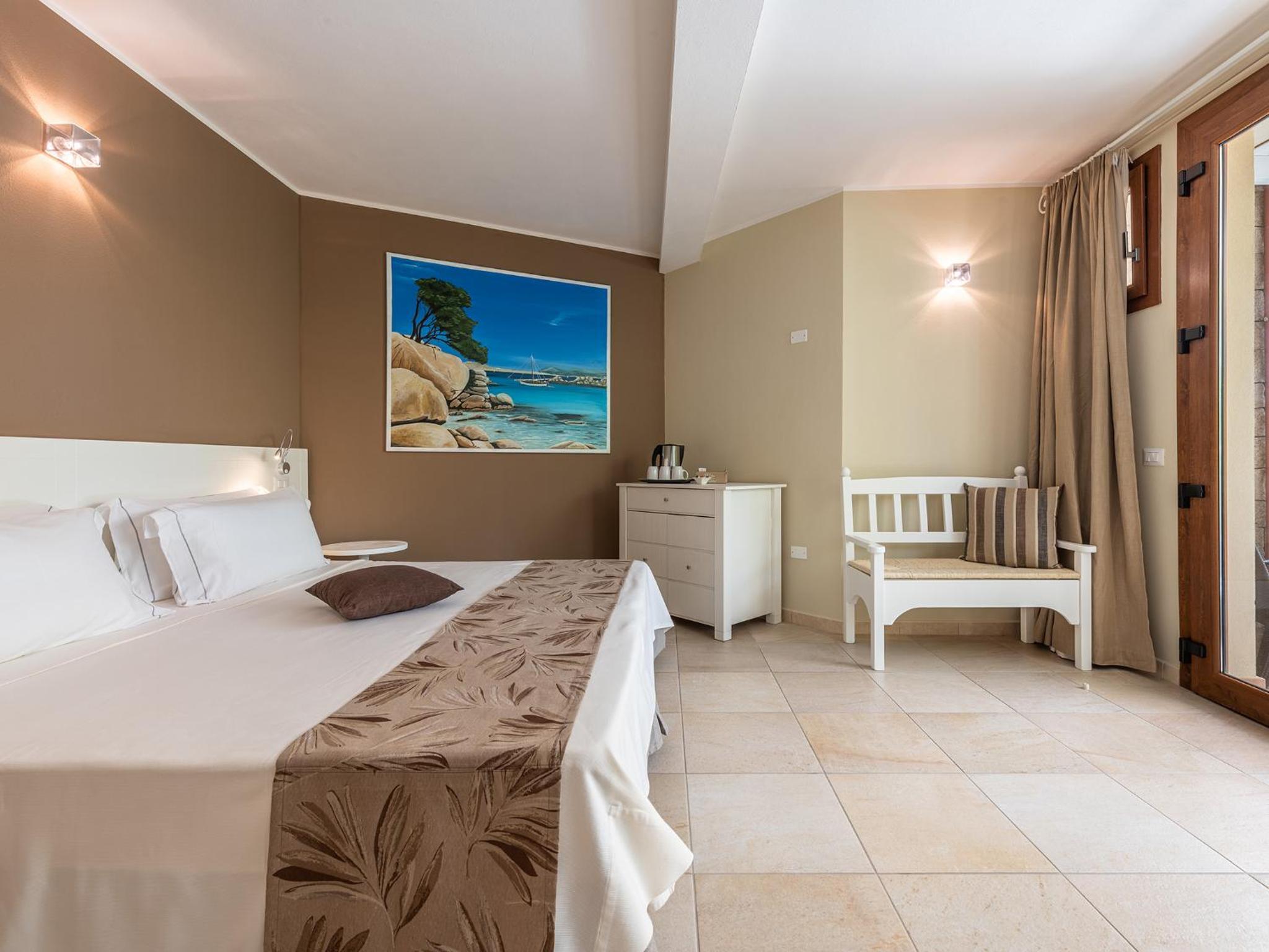 Deluxe Double Room with Extra Bed