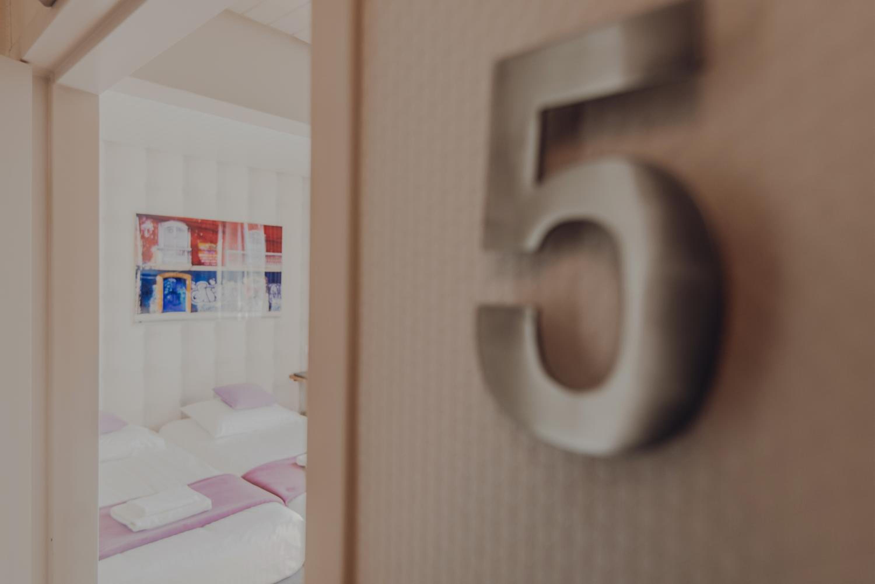 Standard Twin Room photo 3