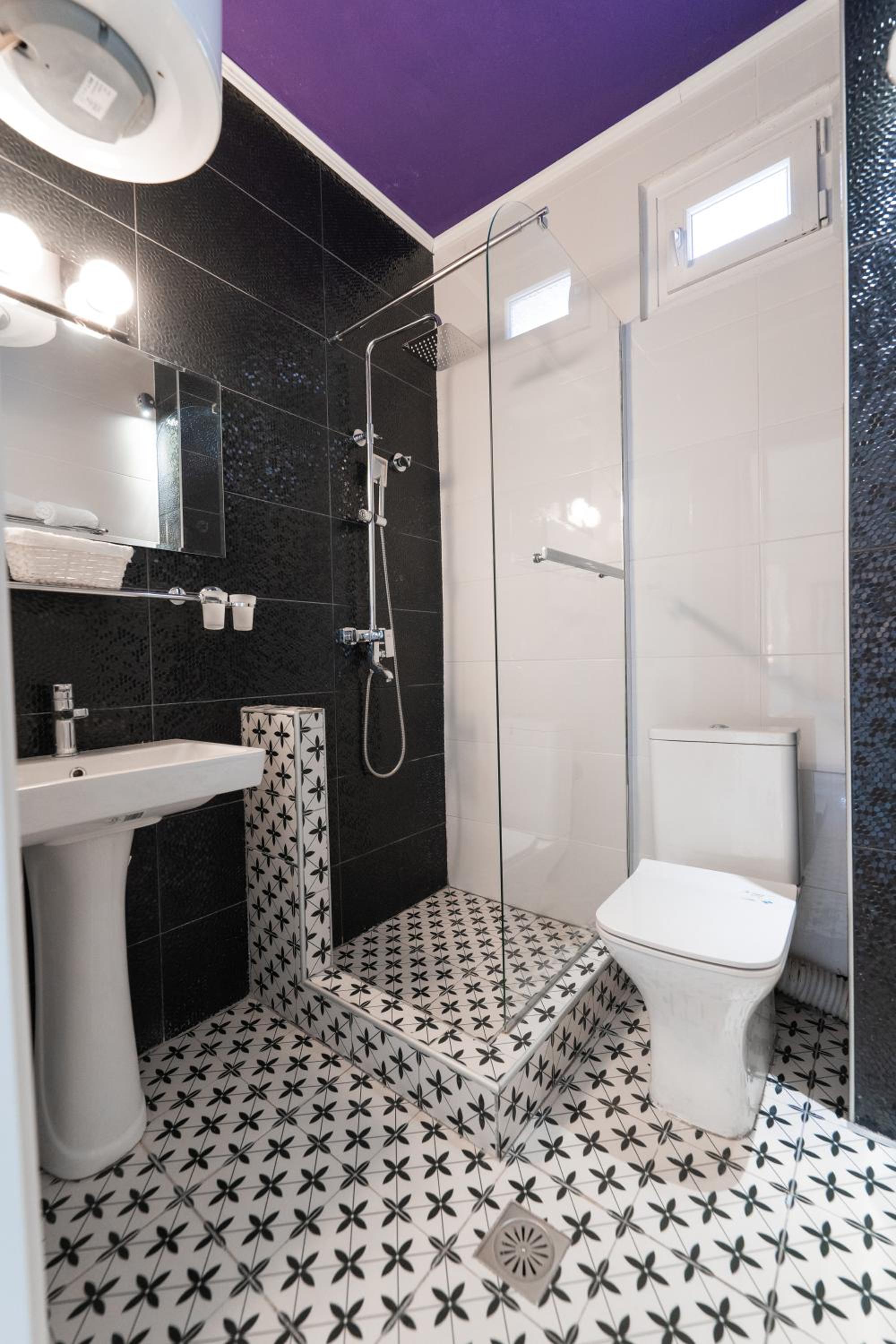 Deluxe Suite photo 2