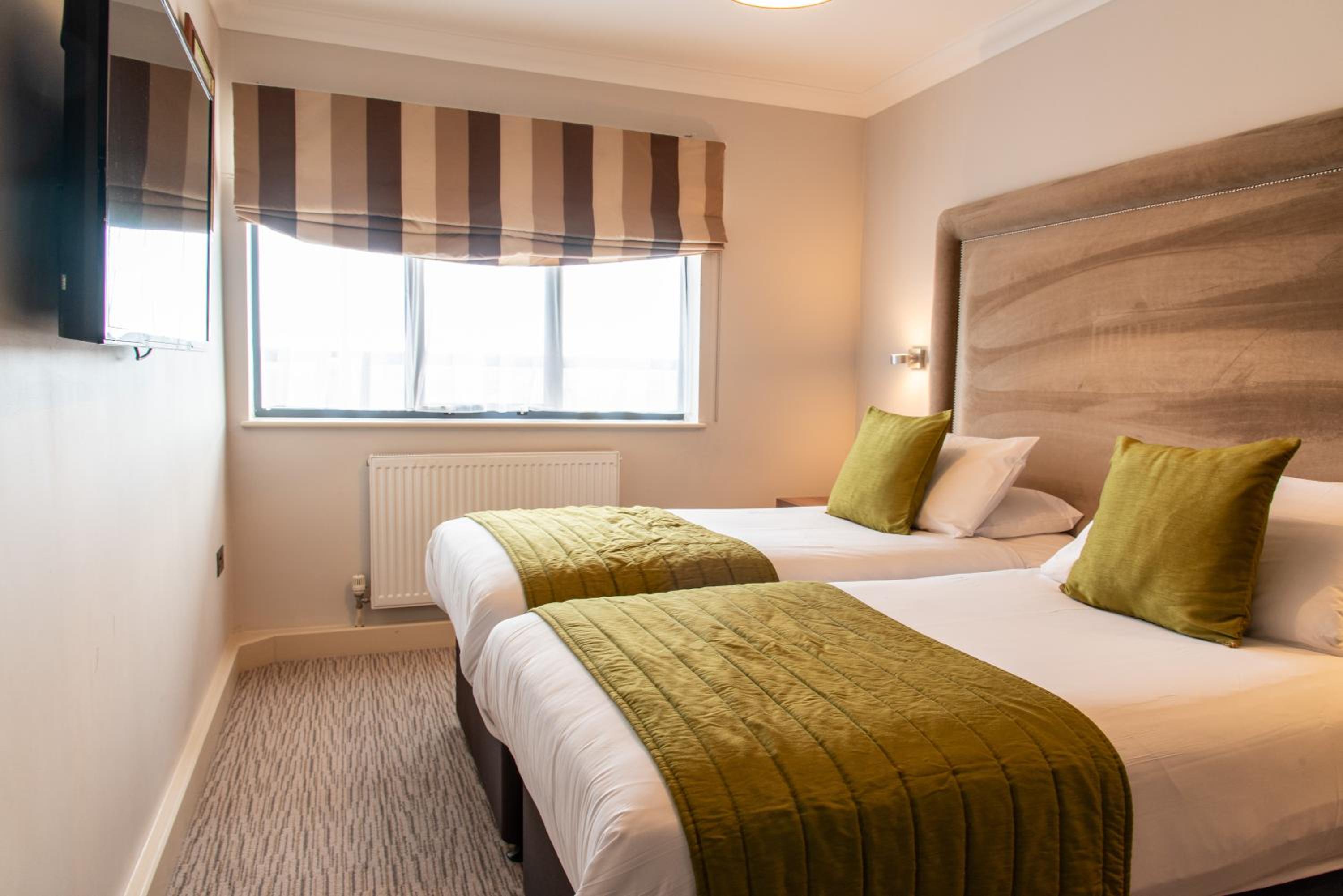 Twin Room - Photo 5