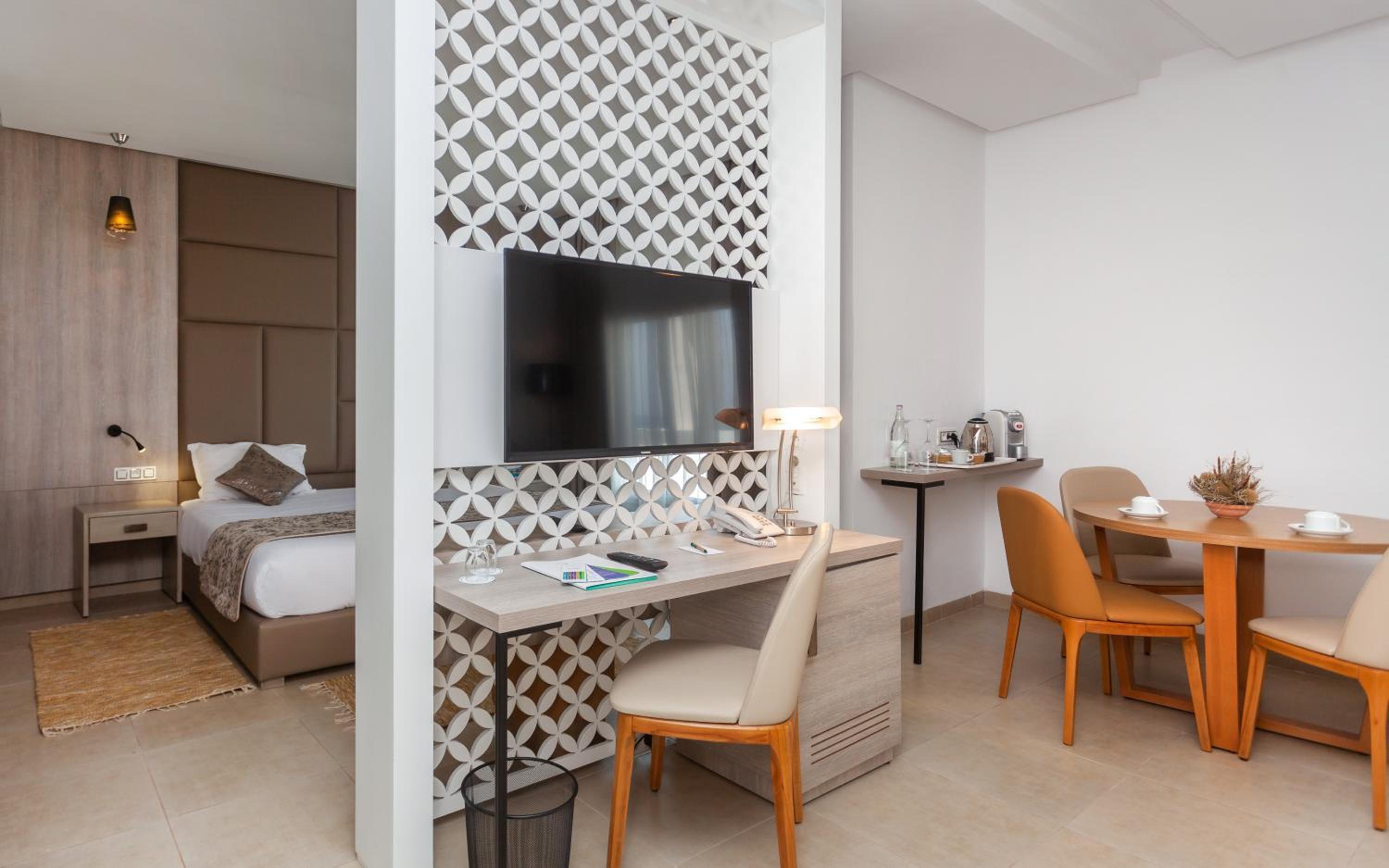 Deluxe Suite with Sea View photo 3