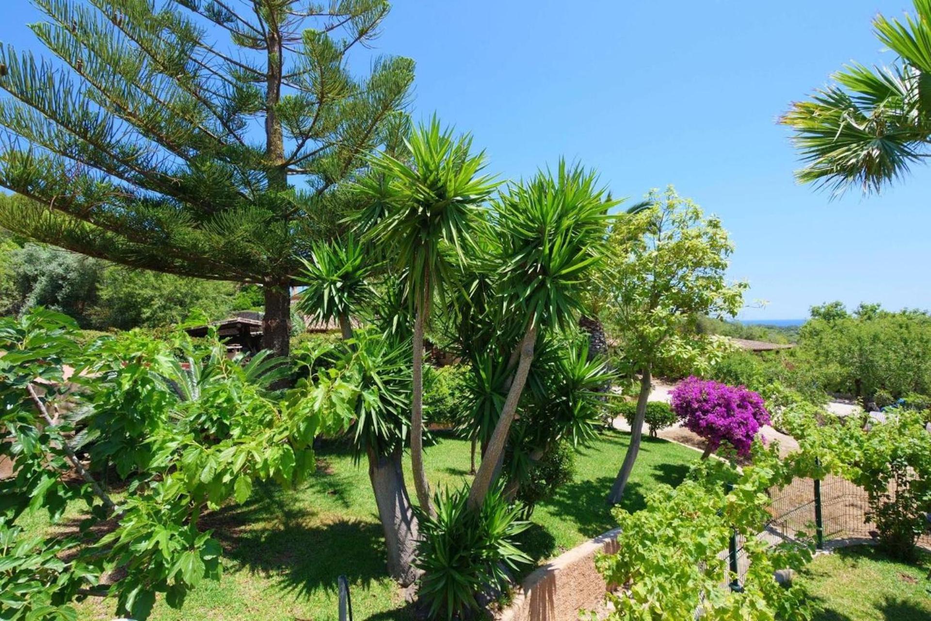 Villa with Garden View - Photo 14
