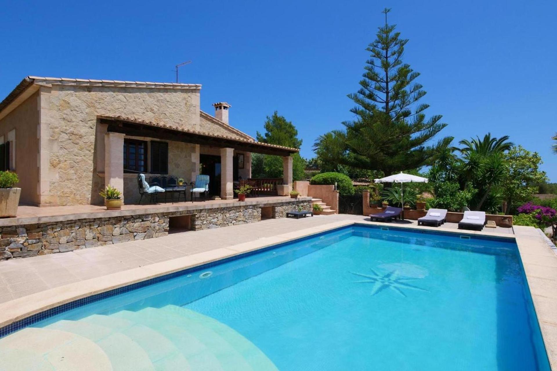 Villa with Garden View - Photo 25