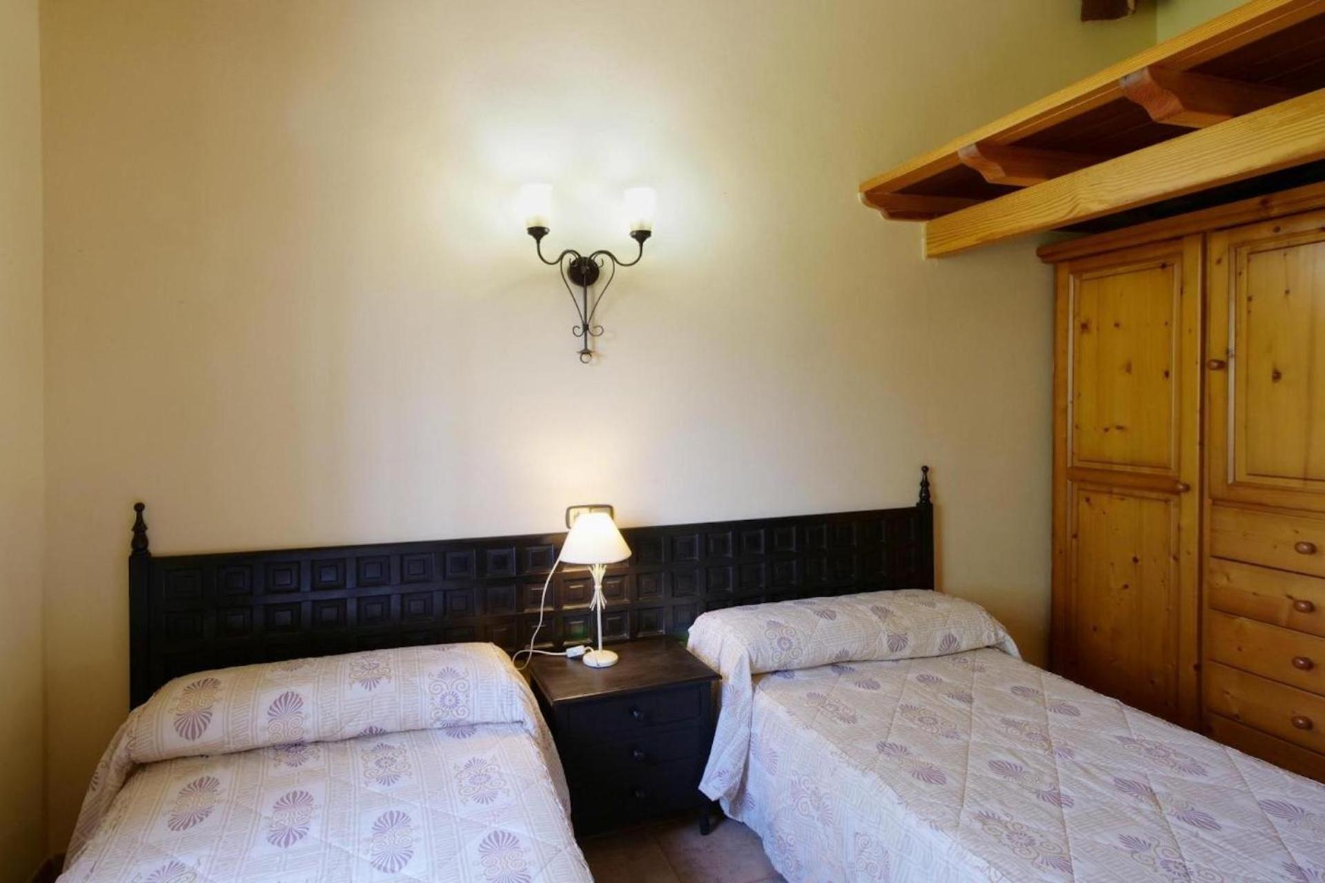 Villa with Garden View - Photo 10