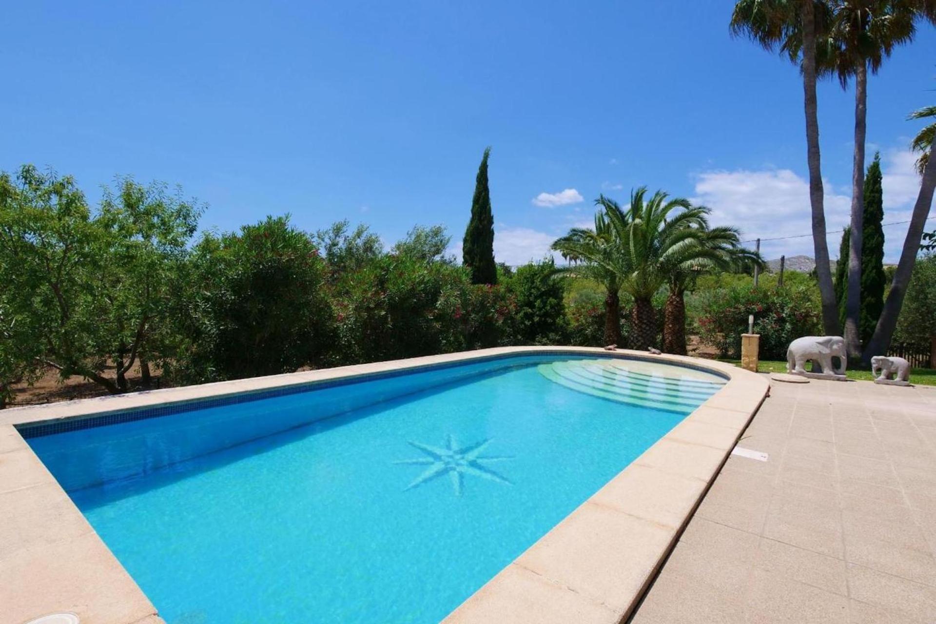Villa with Garden View - Photo 29