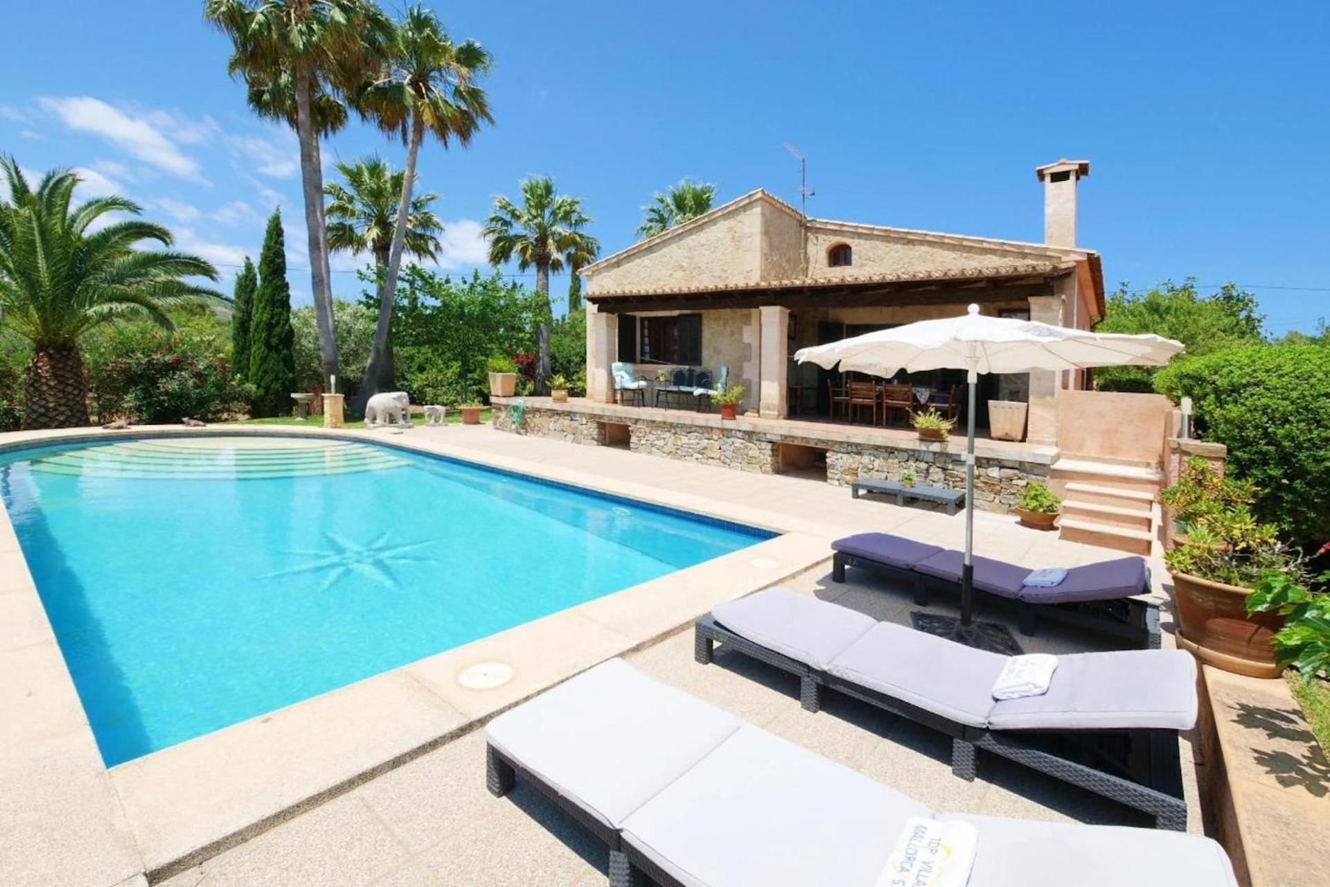 Villa with Garden View - Photo 23