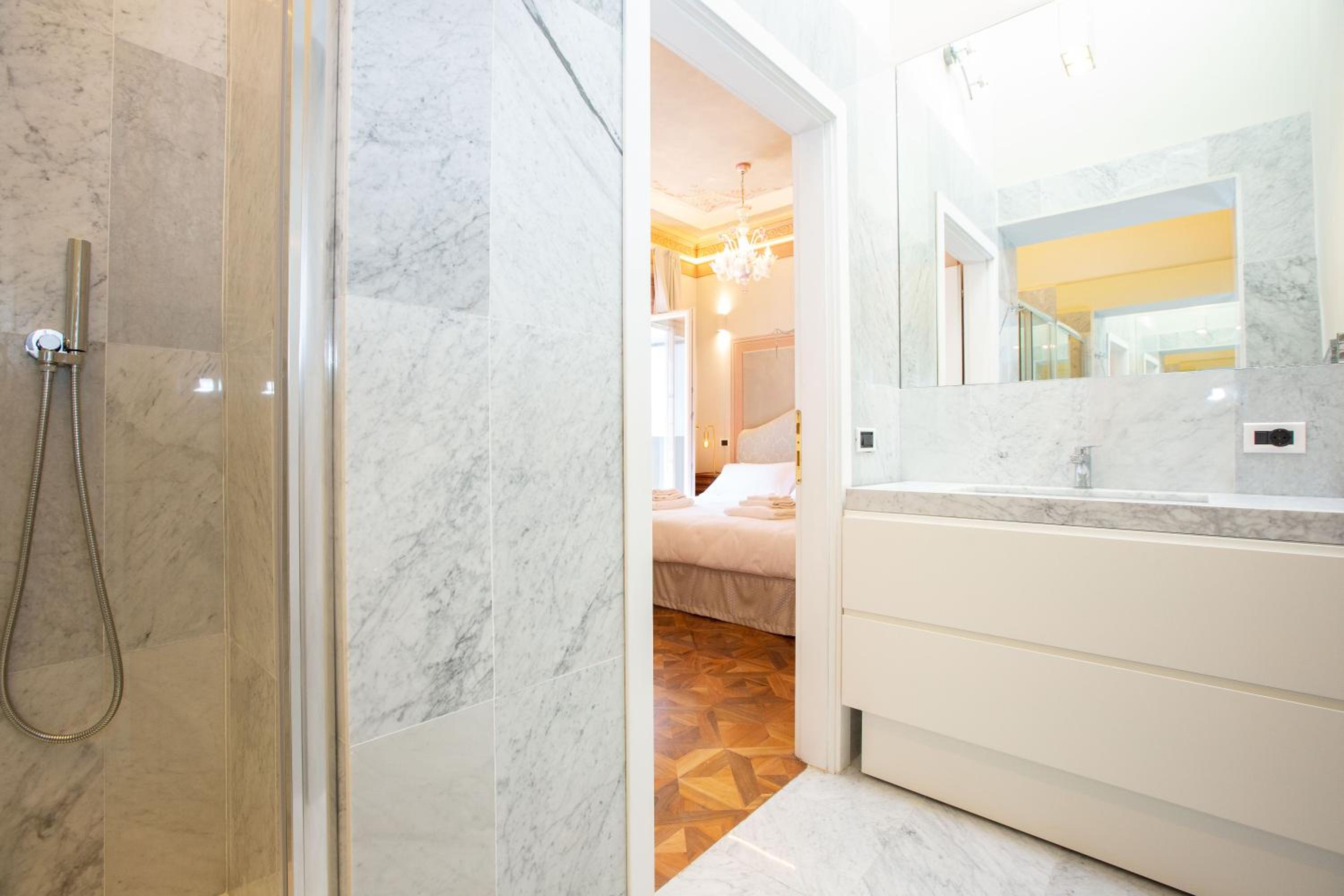 Superior Double Room with Balcony photo 3