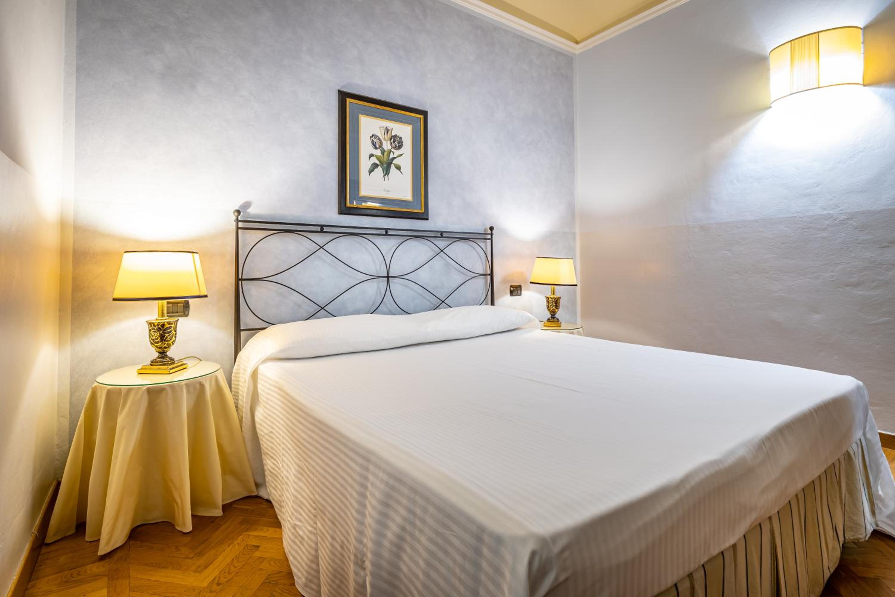 Apartment with 2 bedrooms and view of the Dome of the Cathedral (2 Adults) photo 3